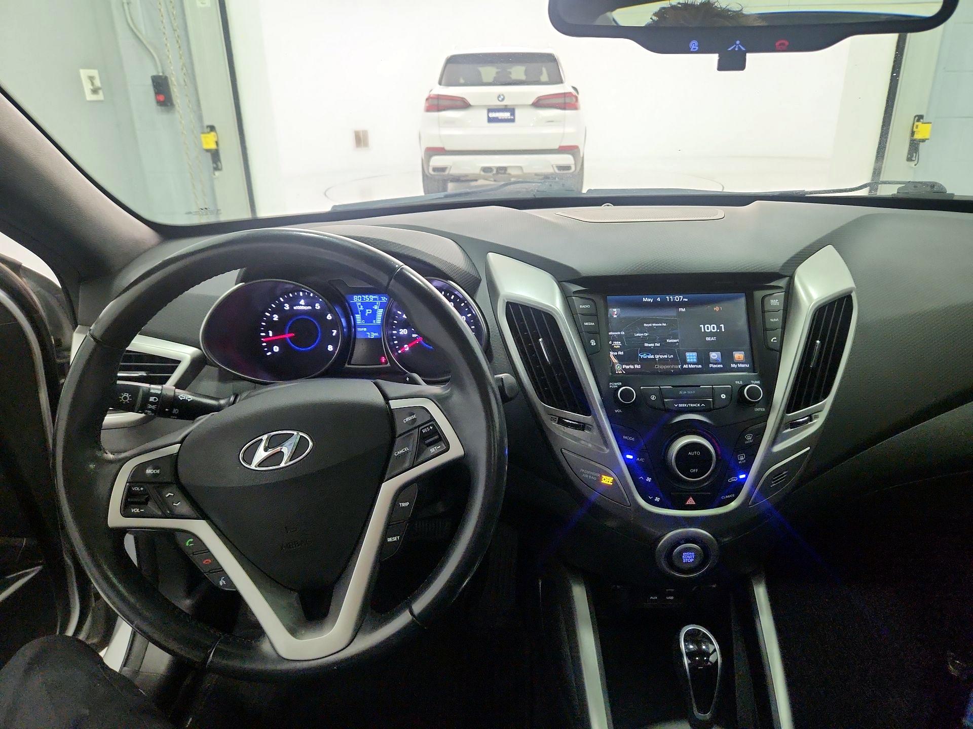 Thumbnail: 2017 Hyundai Veloster - 9