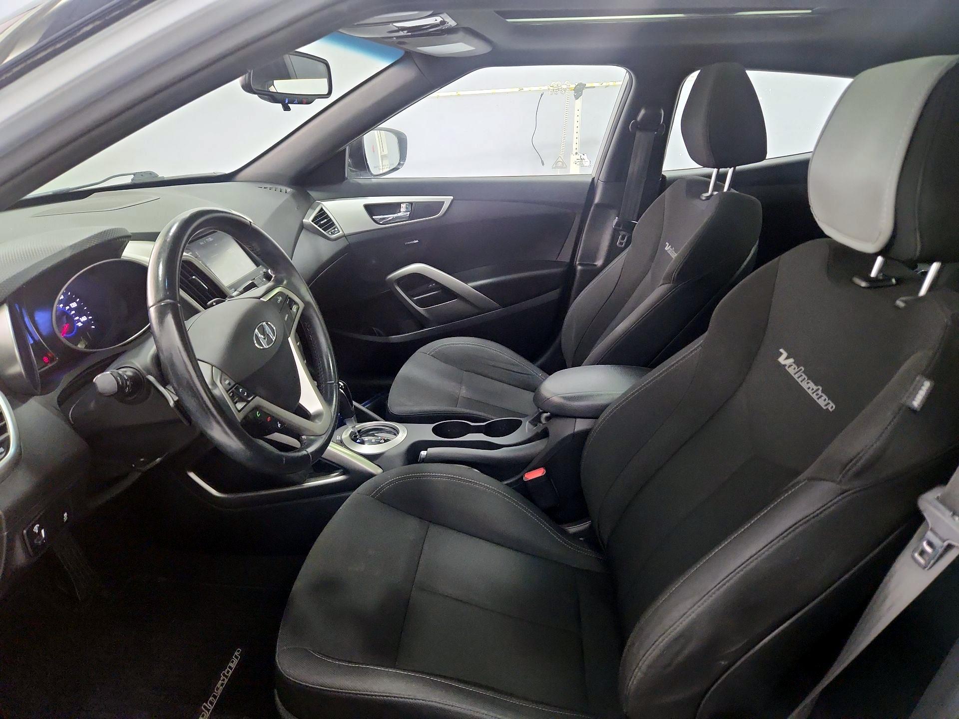 Thumbnail: 2017 Hyundai Veloster - 11