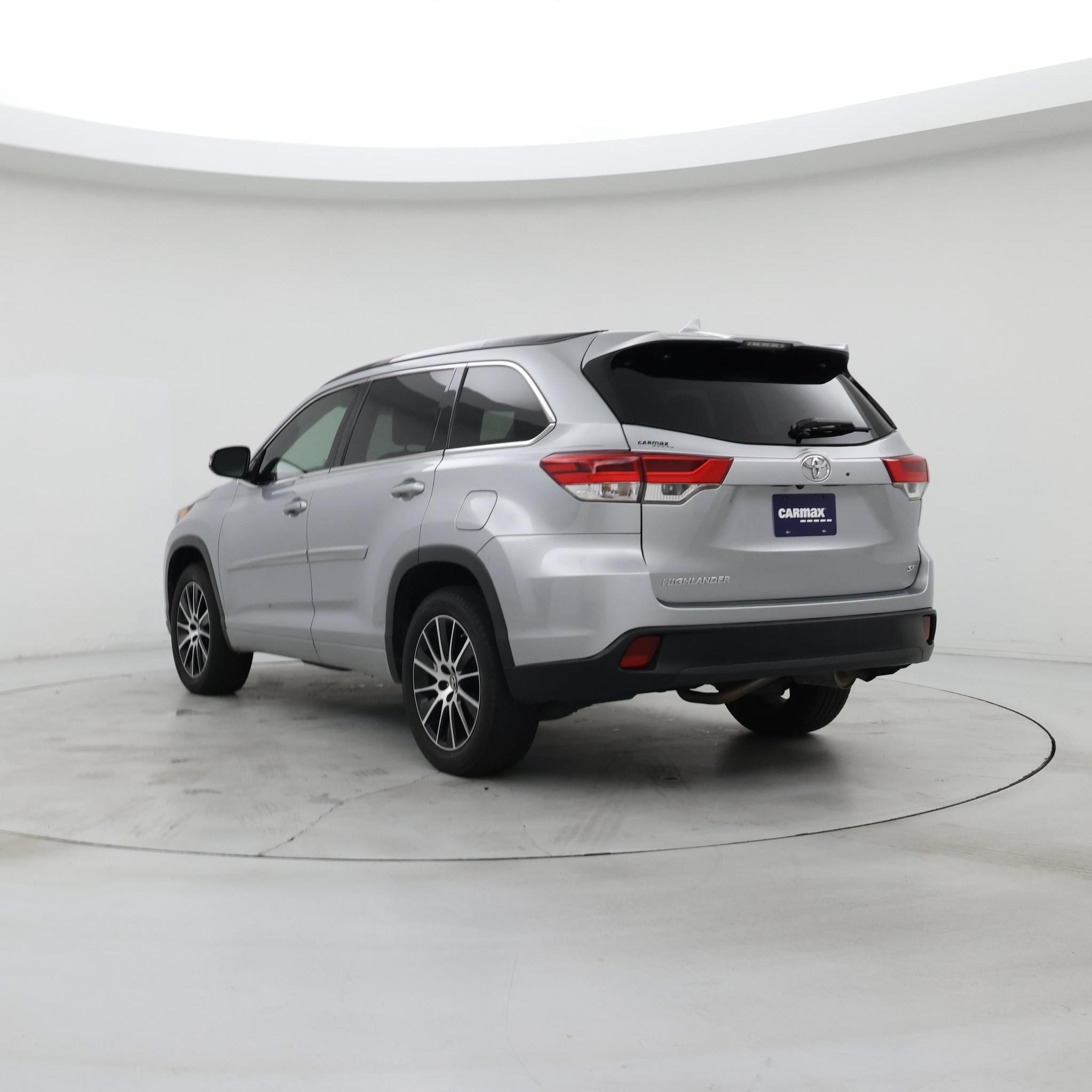 Thumbnail: 2018 Toyota Highlander - 2