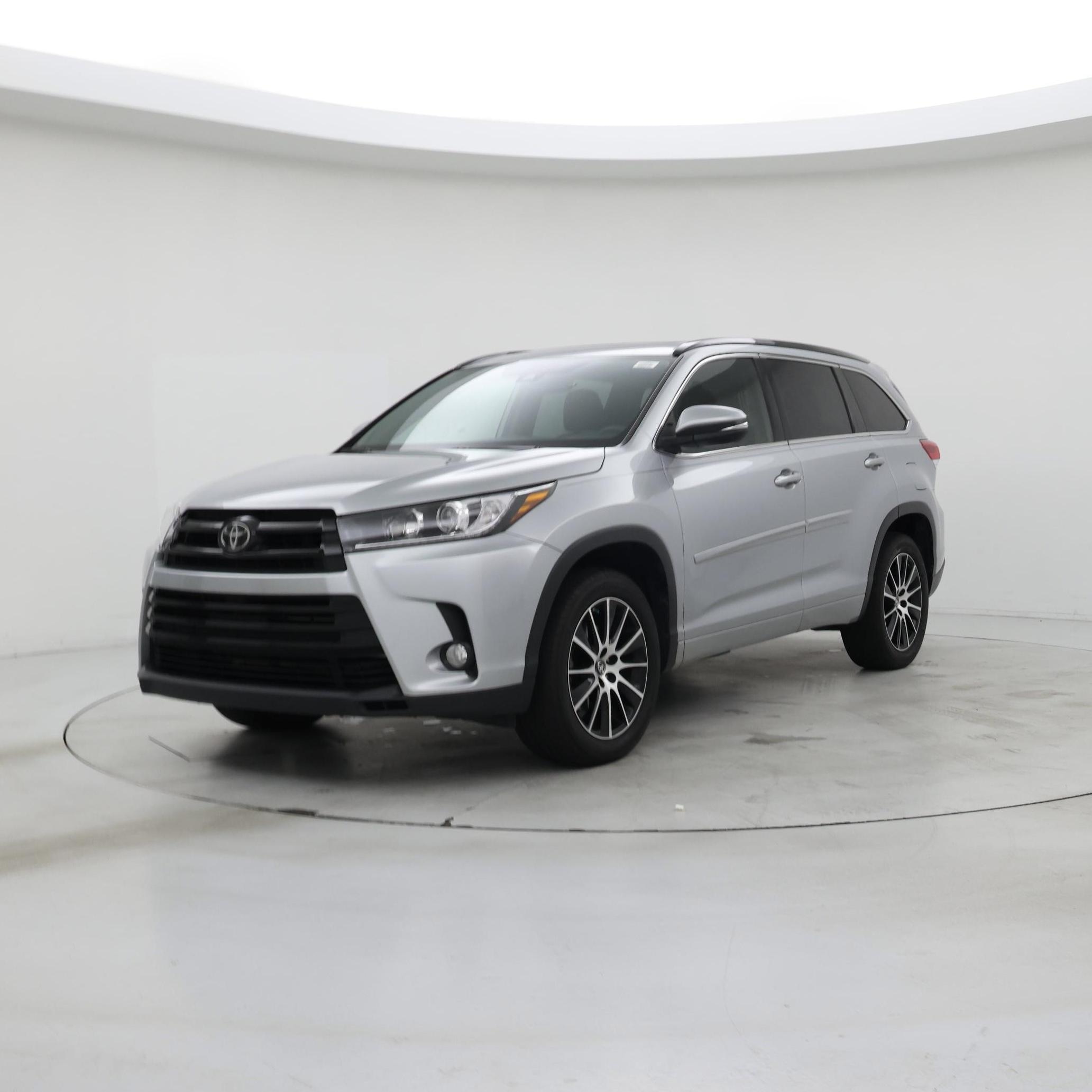 Thumbnail: 2018 Toyota Highlander - 4