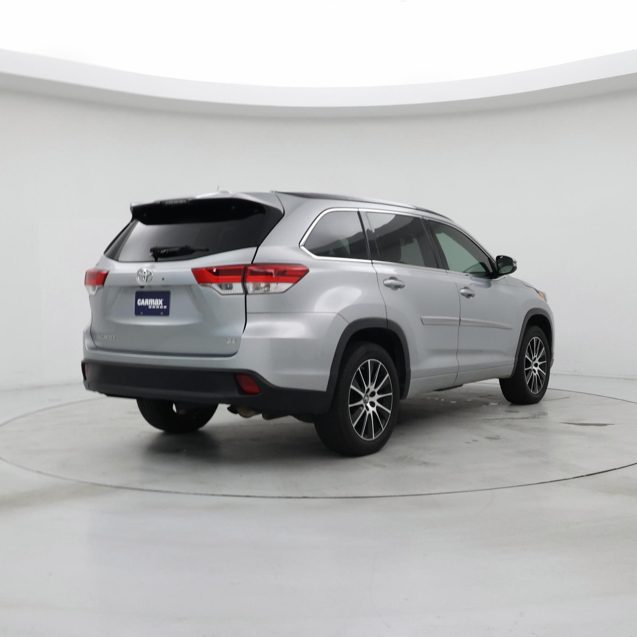 Thumbnail: 2018 Toyota Highlander - 8