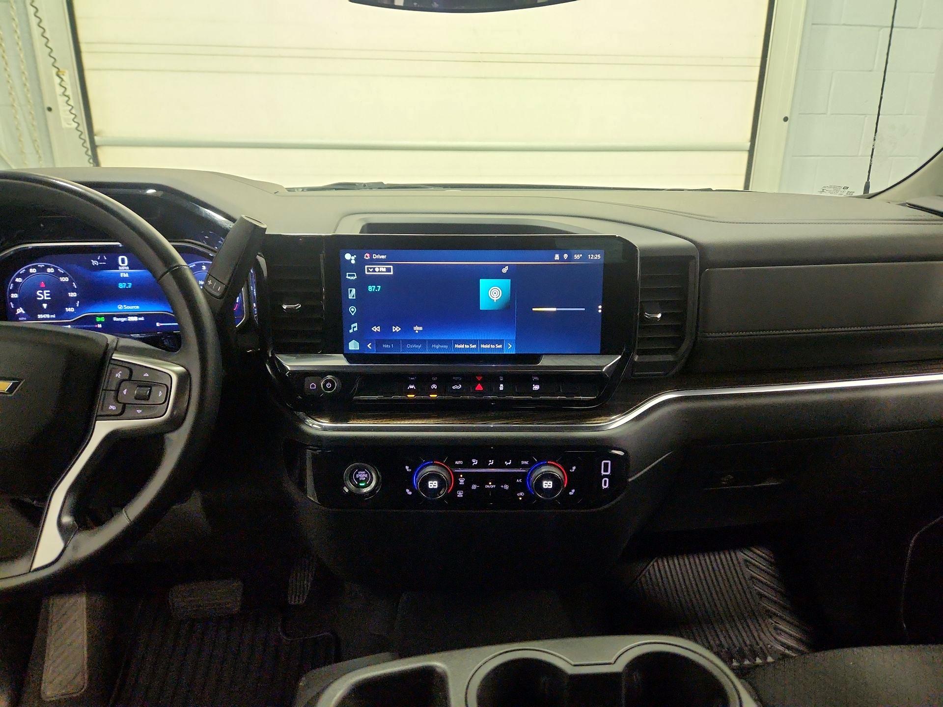 Thumbnail: 2023 Chevrolet Silverado 1500 - 9