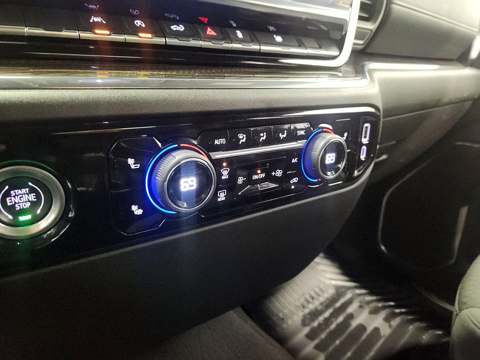 Thumbnail: 2023 Chevrolet Silverado 1500 - 16