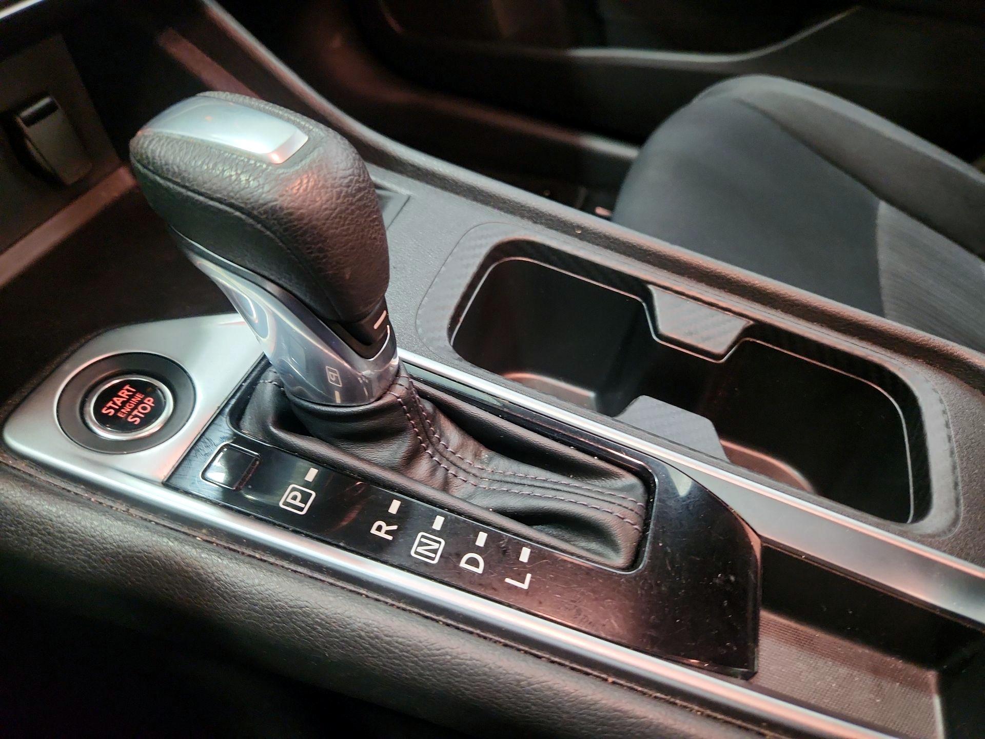 Thumbnail: 2022 Nissan Sentra - 17