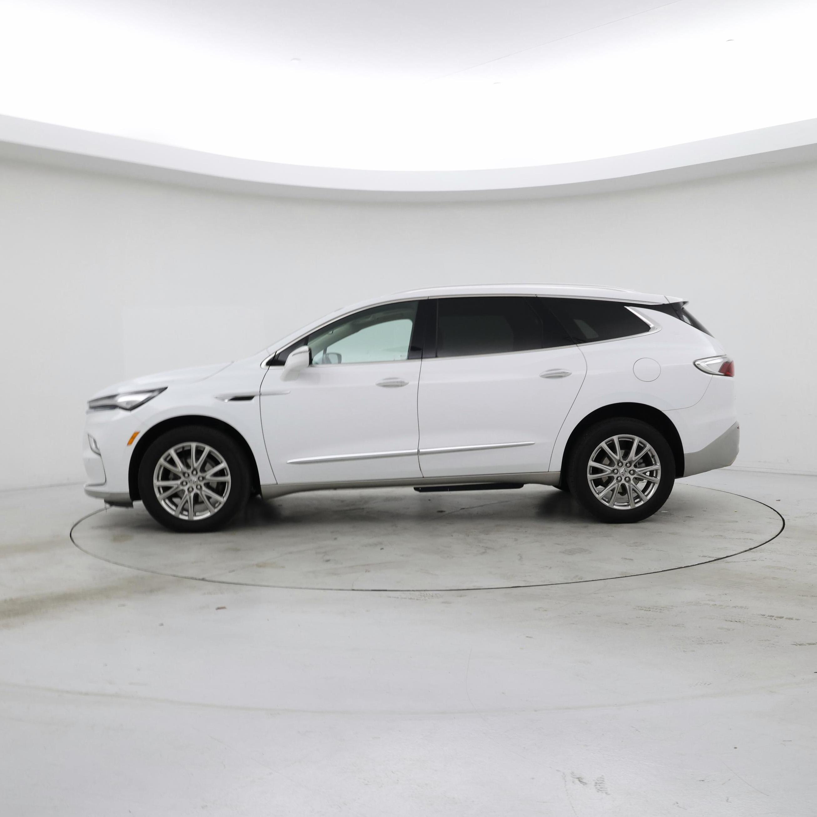 Thumbnail: 2023 Buick Enclave - 3