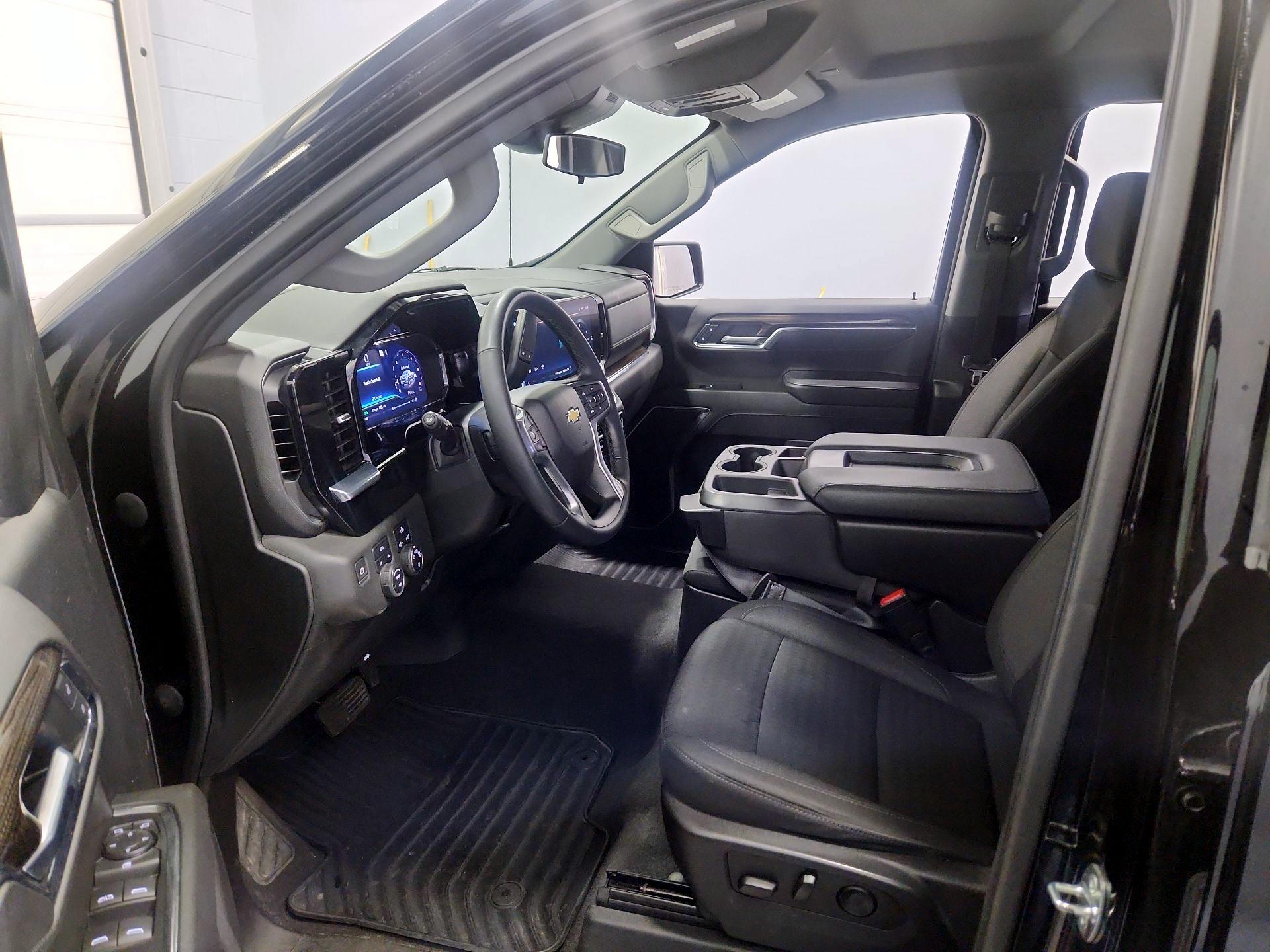 Thumbnail: 2023 Chevrolet Silverado 1500 - 11