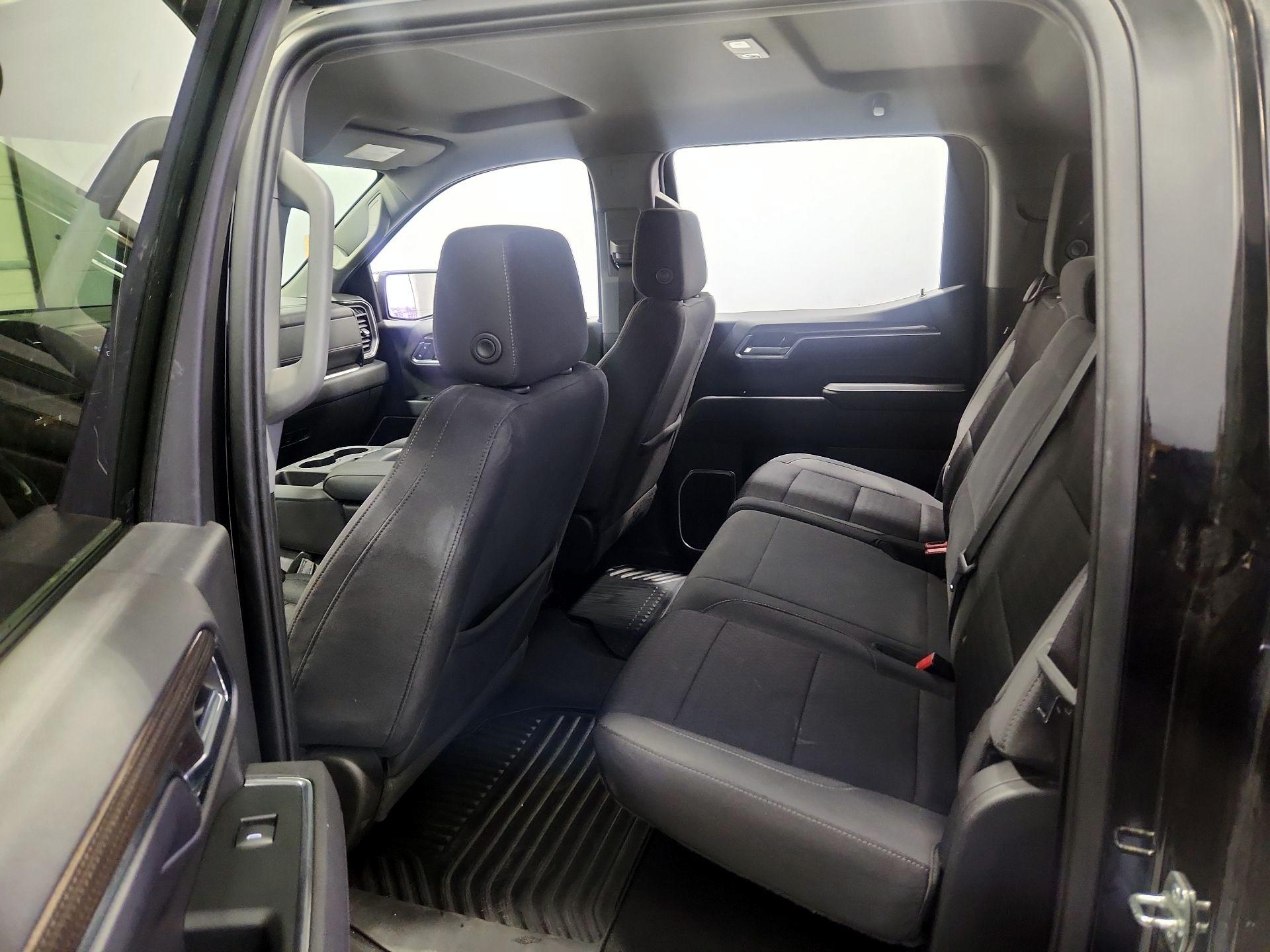 Thumbnail: 2023 Chevrolet Silverado 1500 - 19