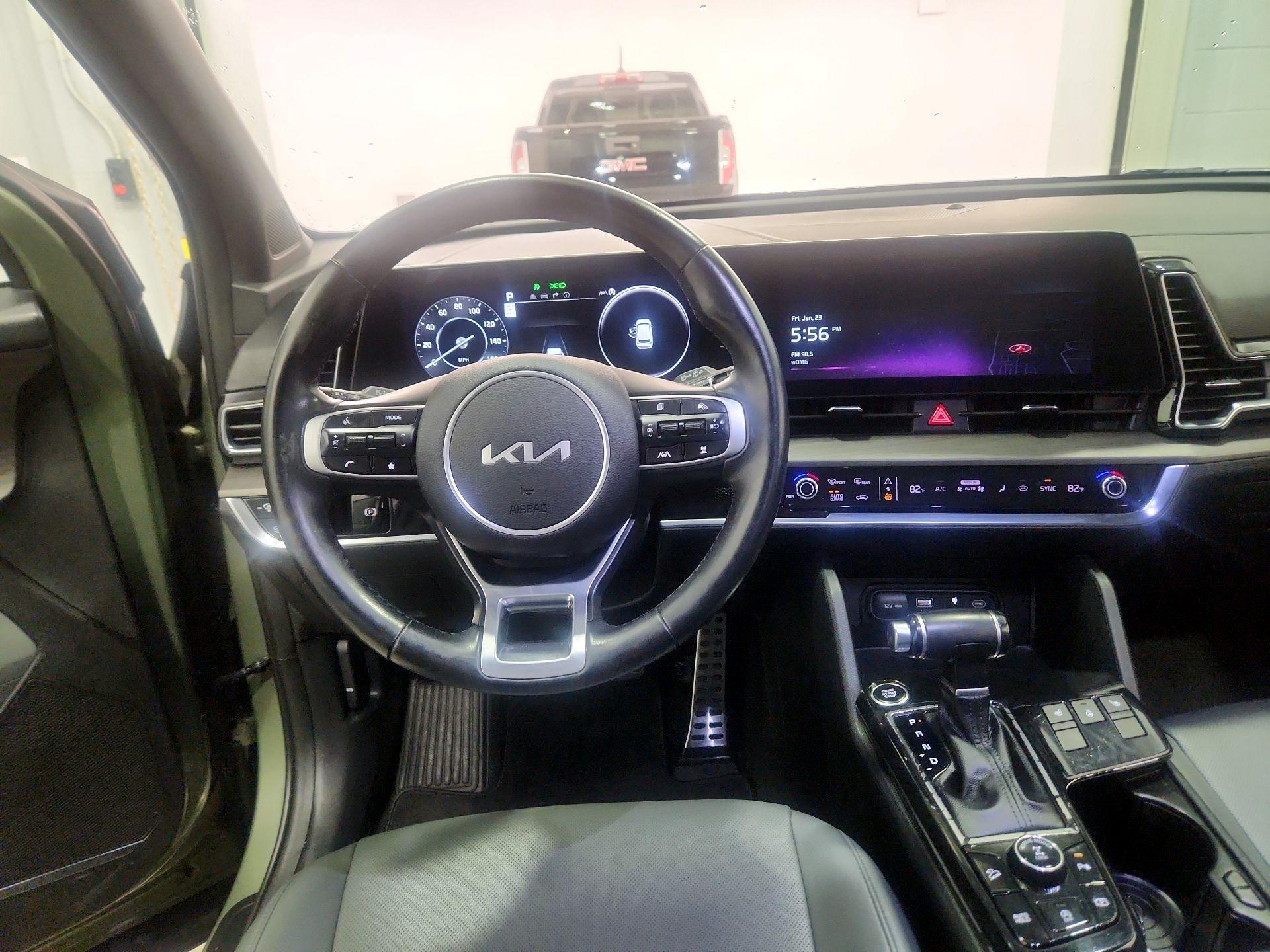 Thumbnail: 2023 Kia Sportage - 10