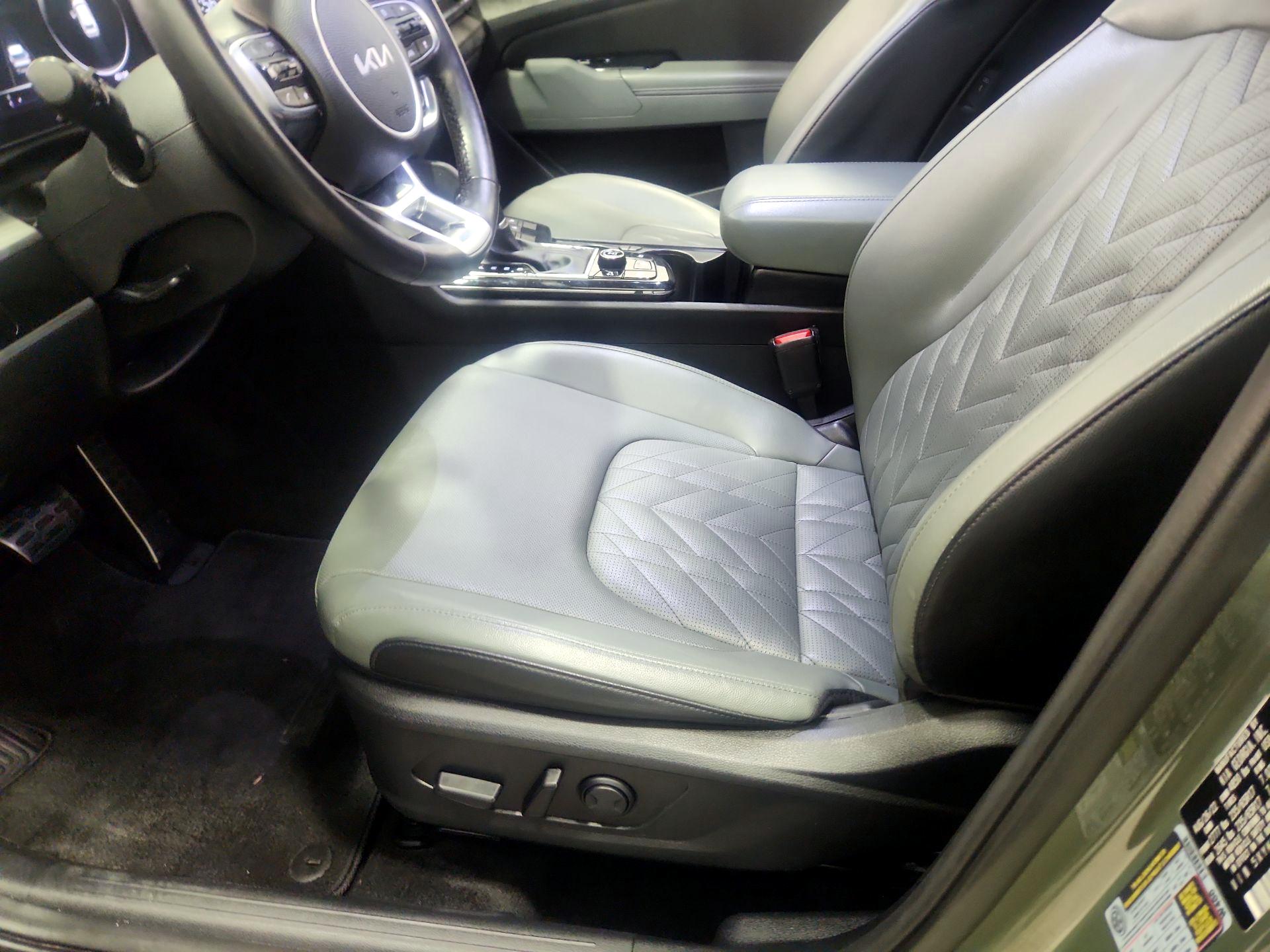 Thumbnail: 2023 Kia Sportage - 11