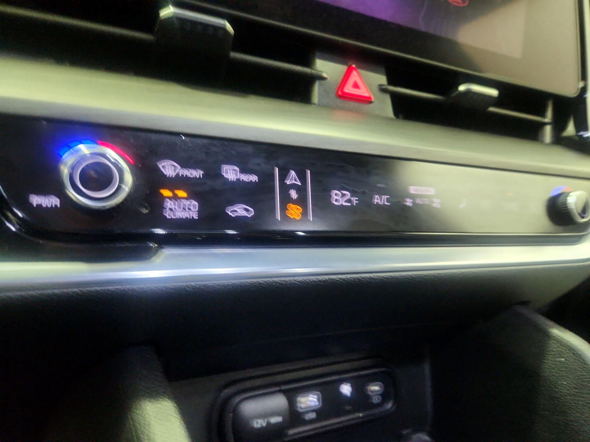 Thumbnail: 2023 Kia Sportage - 16