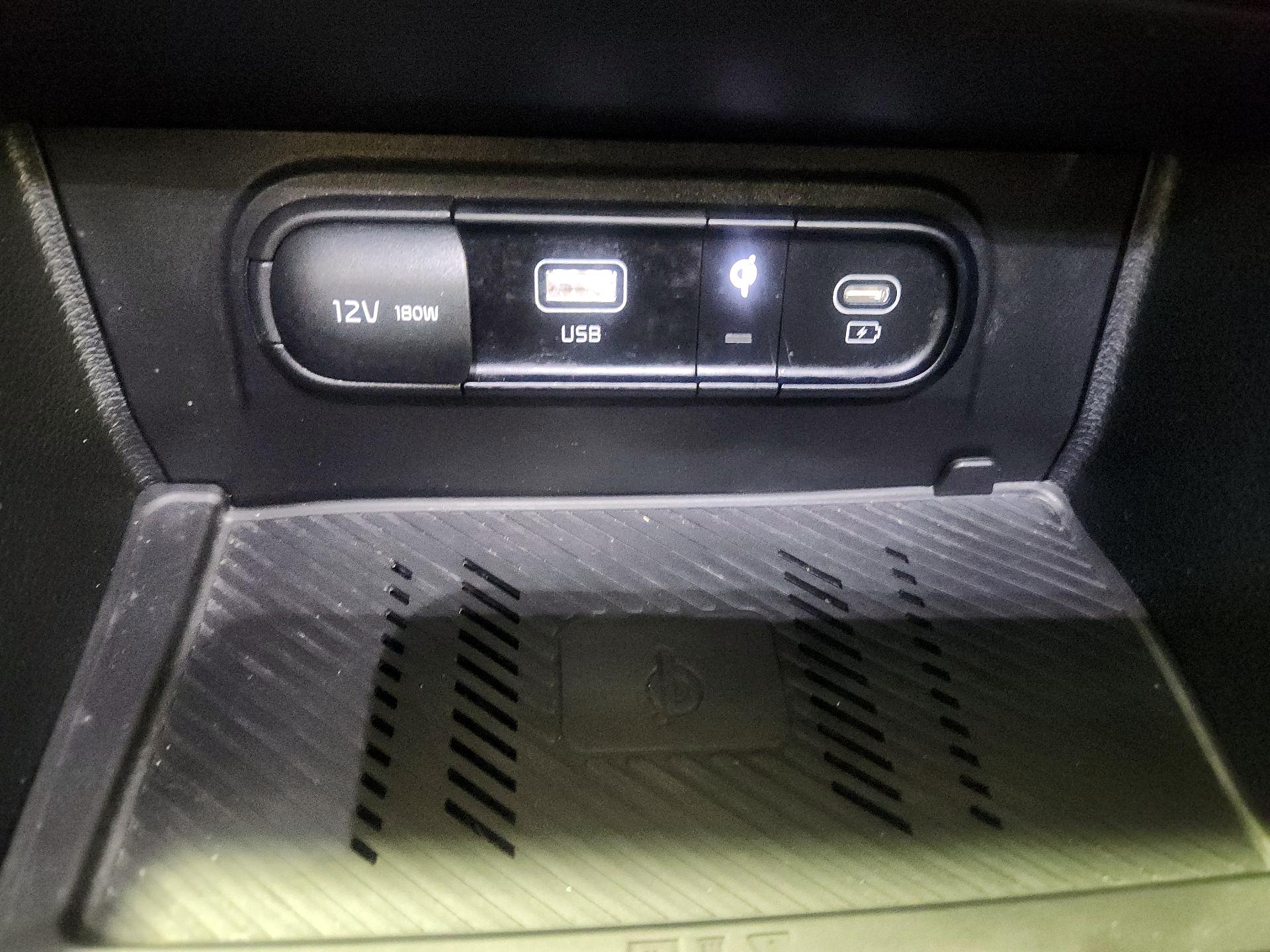 Thumbnail: 2023 Kia Sportage - 18