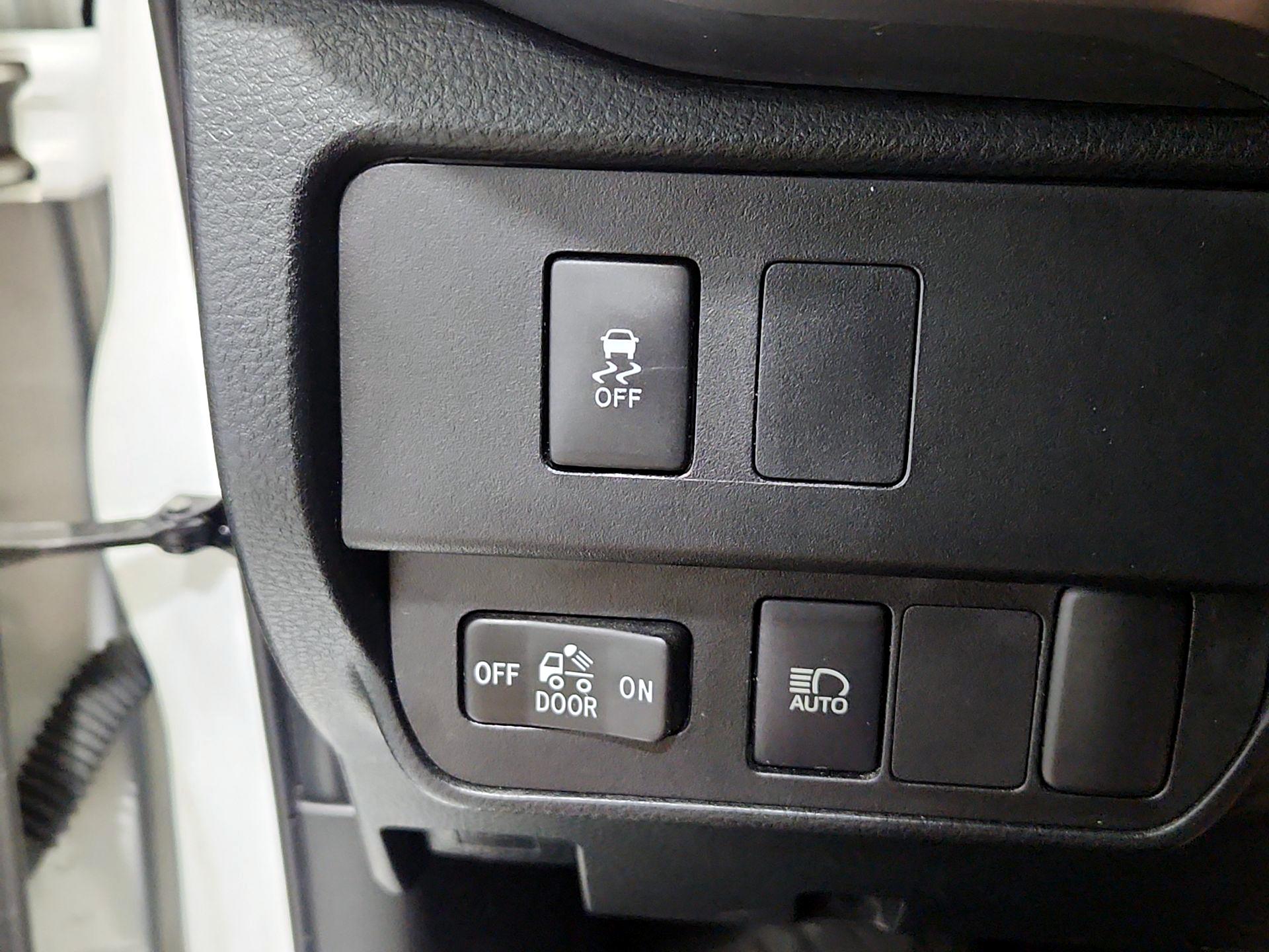 Thumbnail: 2023 Toyota Tacoma - 13