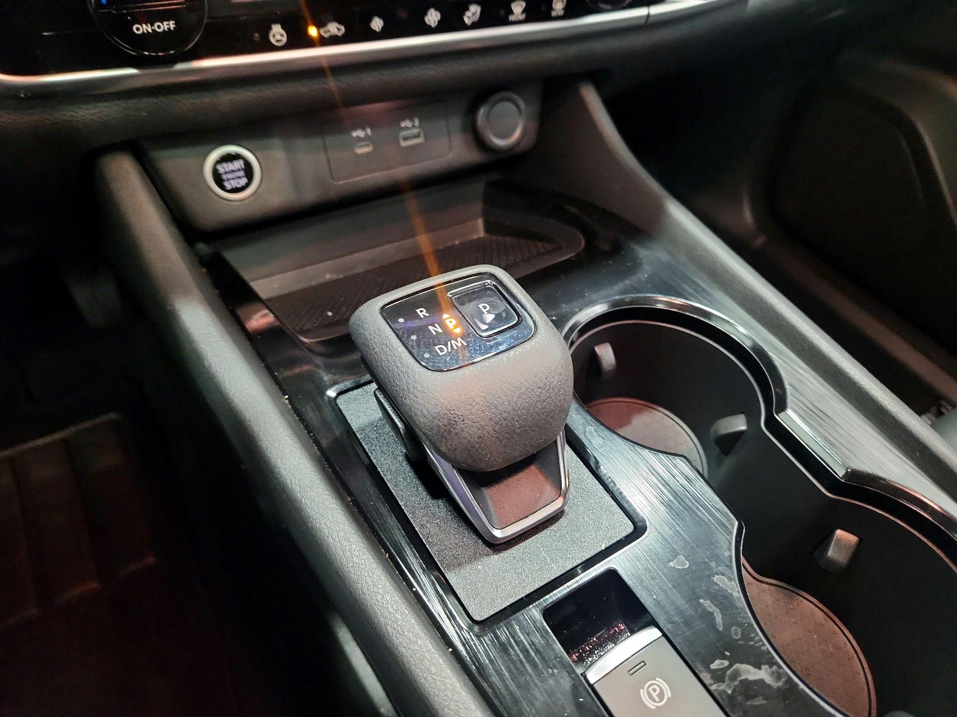 Thumbnail: 2022 Nissan Rogue - 17