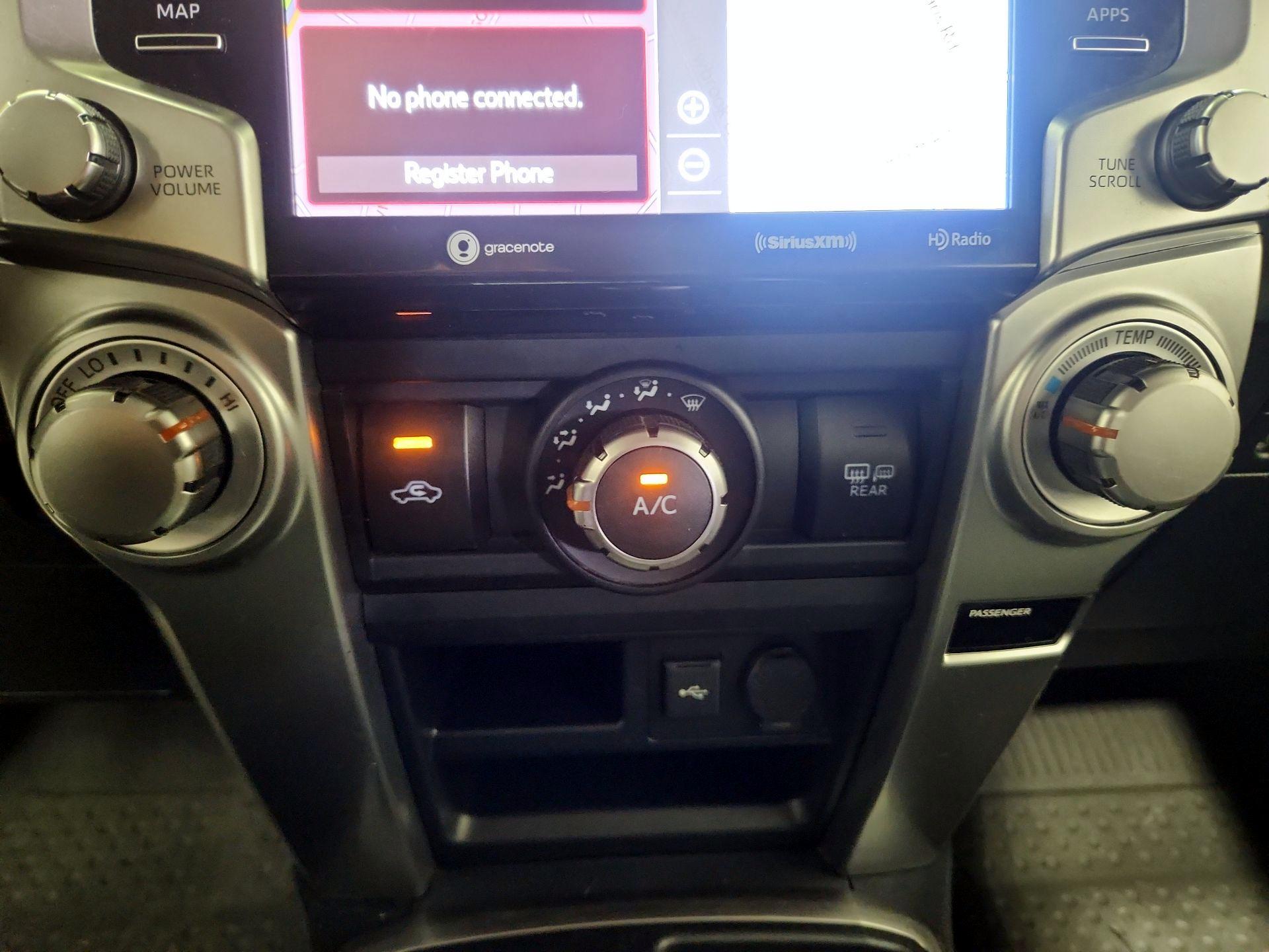 Thumbnail: 2021 Toyota 4Runner - 17