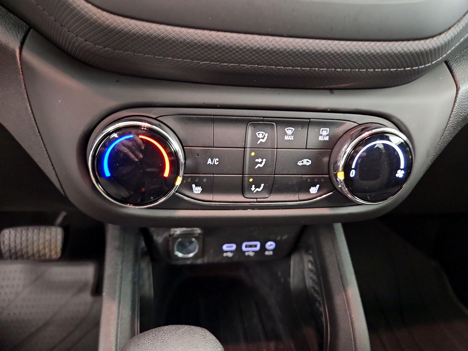 Thumbnail: 2023 Chevrolet TrailBlazer - 16