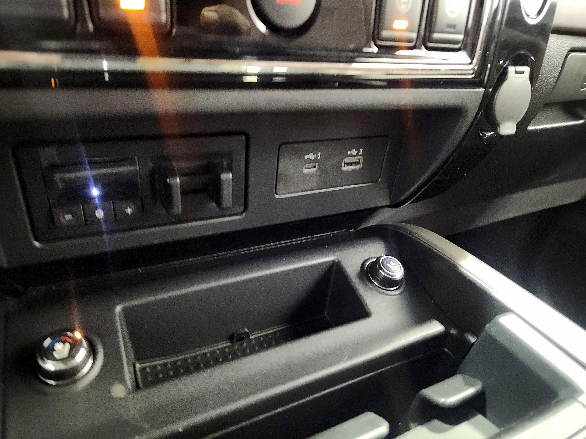 Thumbnail: 2023 Nissan Titan - 19