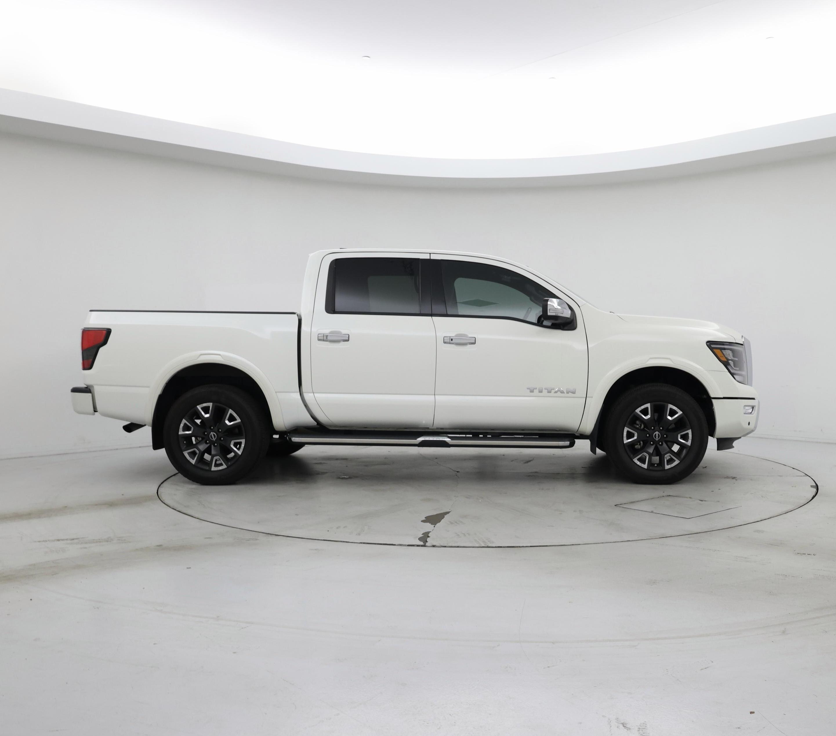 Thumbnail: 2023 Nissan Titan - 7