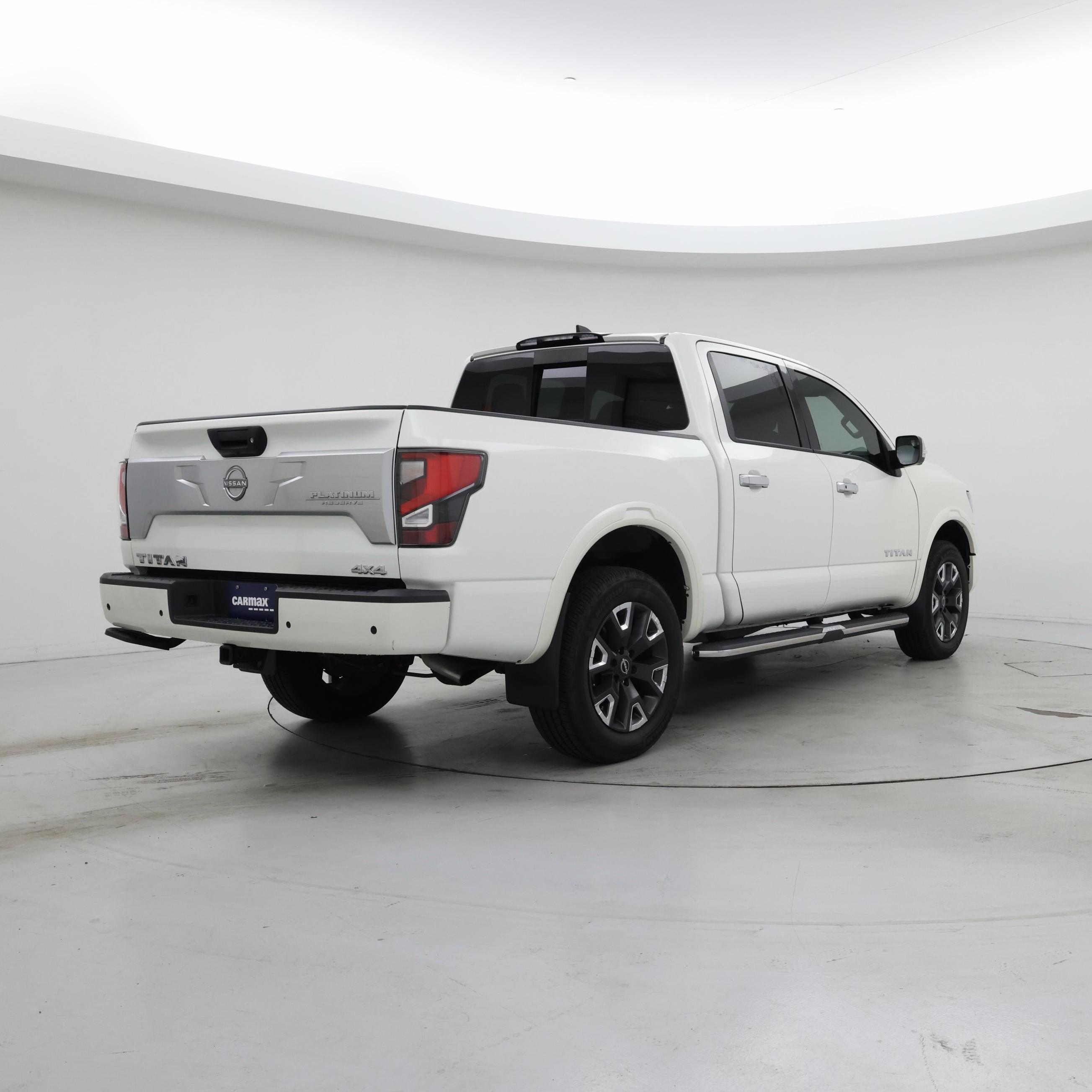 Thumbnail: 2023 Nissan Titan - 8