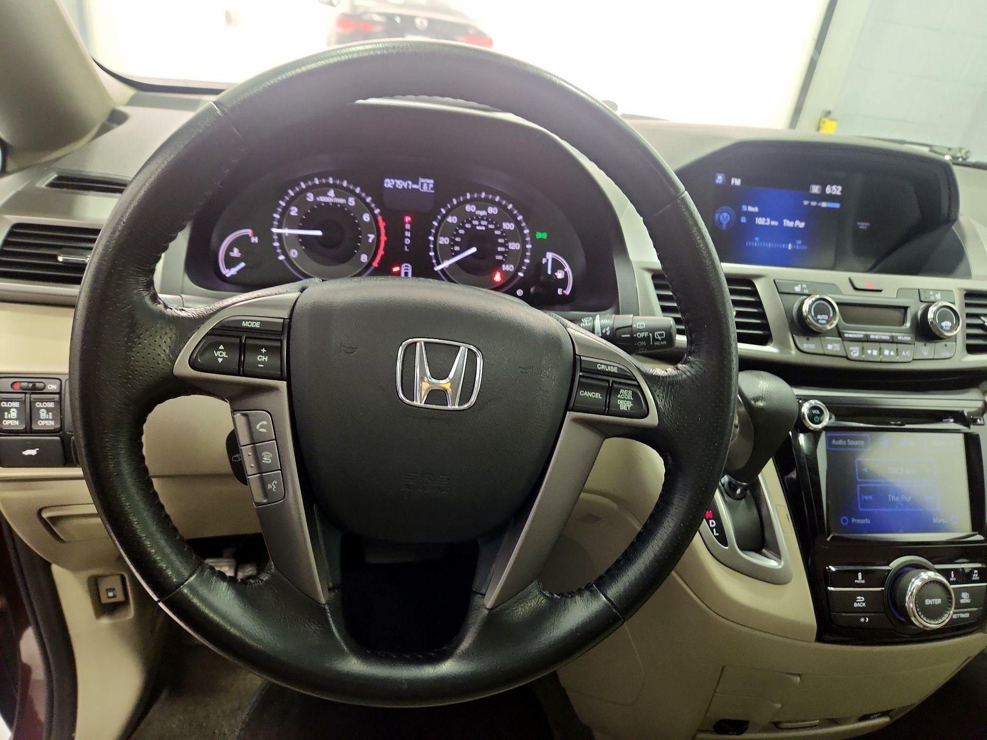 Thumbnail: 2016 Honda Odyssey - 10