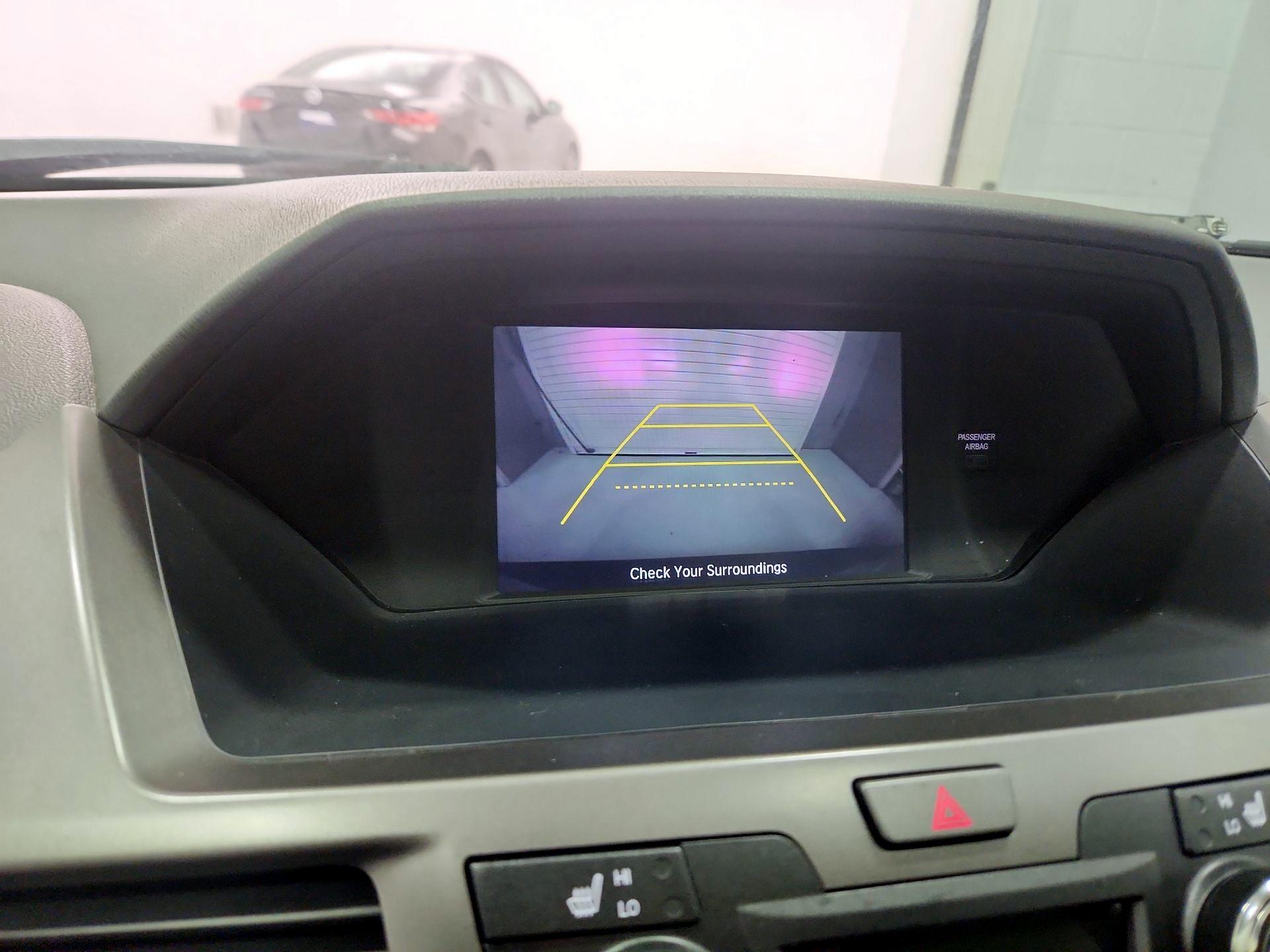 Thumbnail: 2016 Honda Odyssey - 14