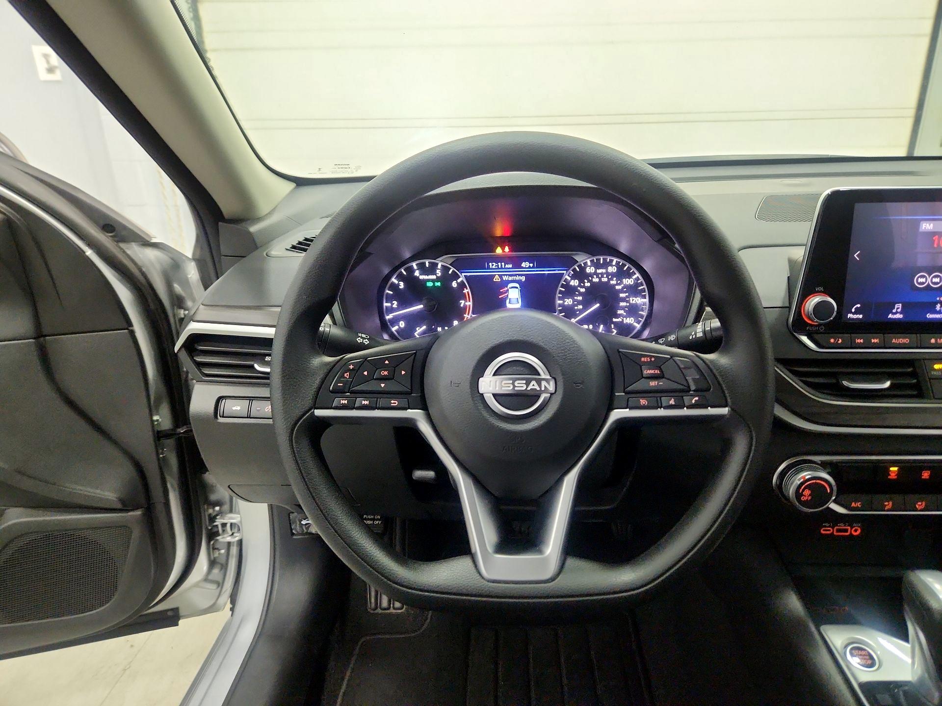 Thumbnail: 2024 Nissan Altima - 10