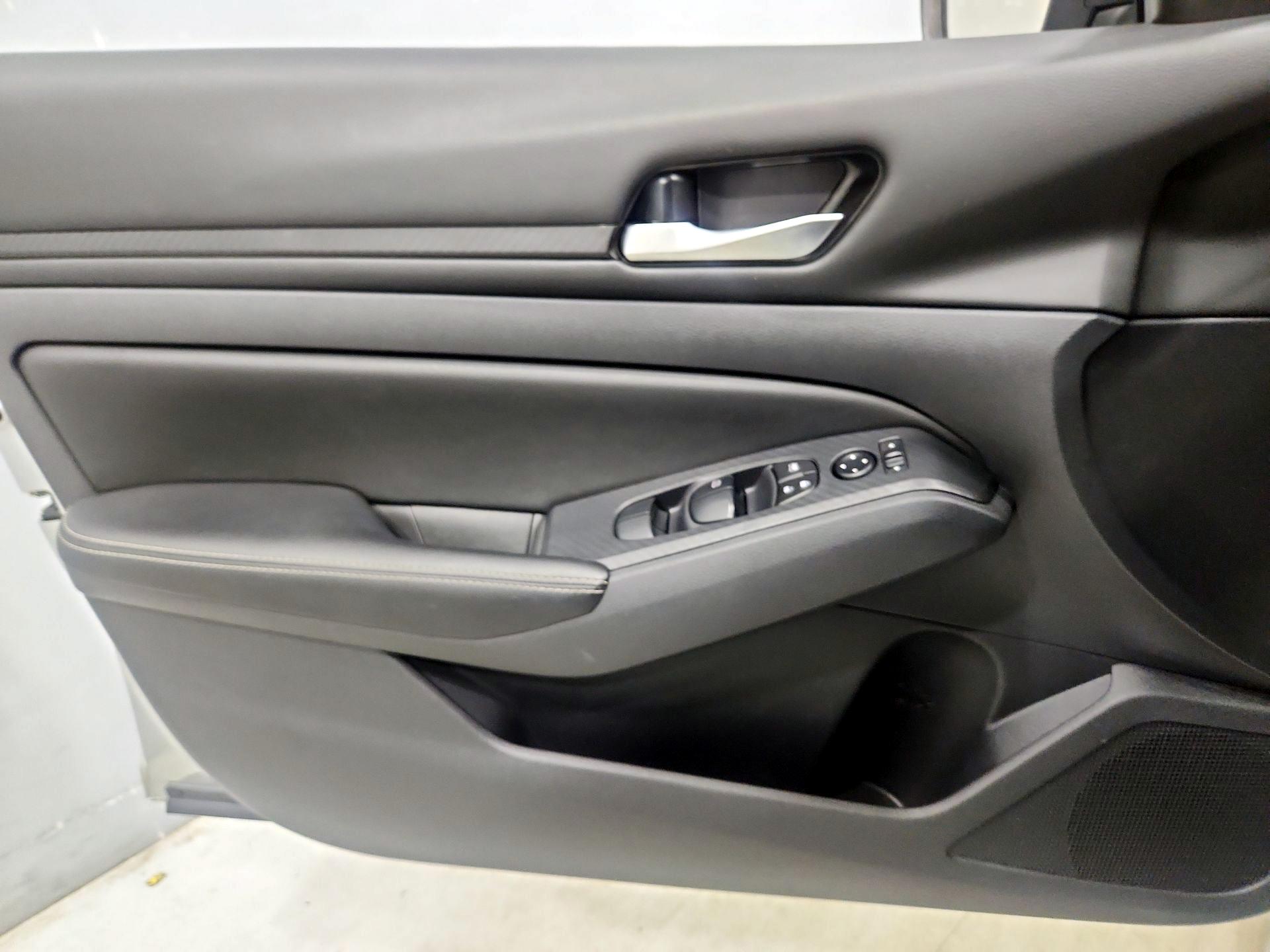 Thumbnail: 2024 Nissan Altima - 12