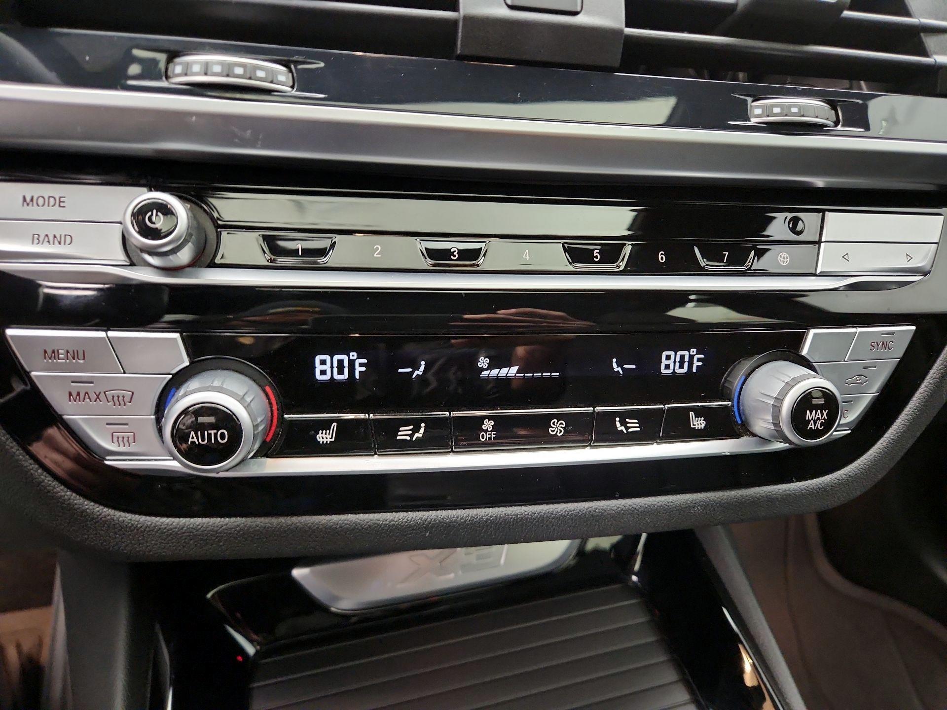 Thumbnail: 2021 BMW X3 - 17