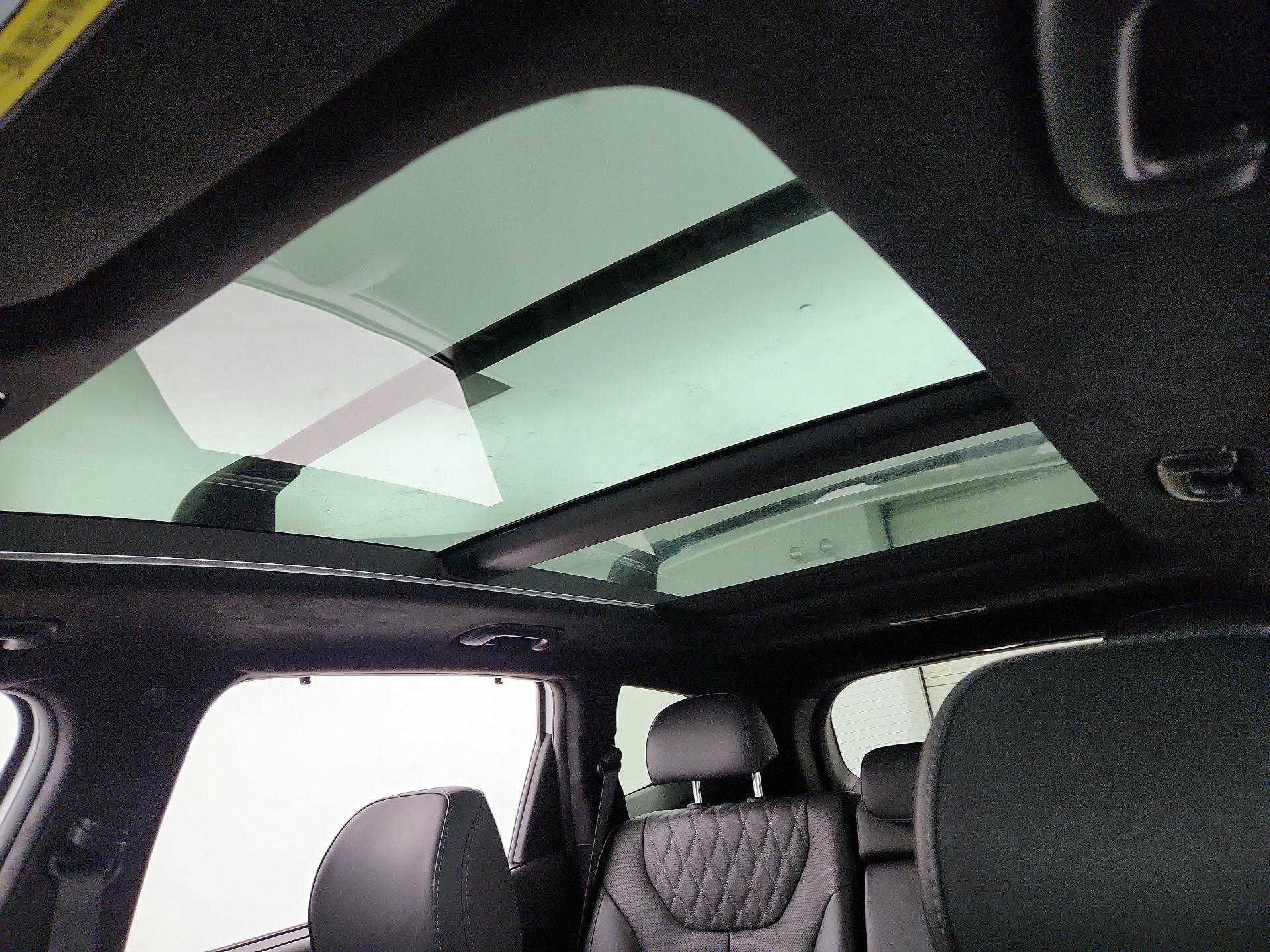 Thumbnail: 2023 Hyundai Santa Fe - 20