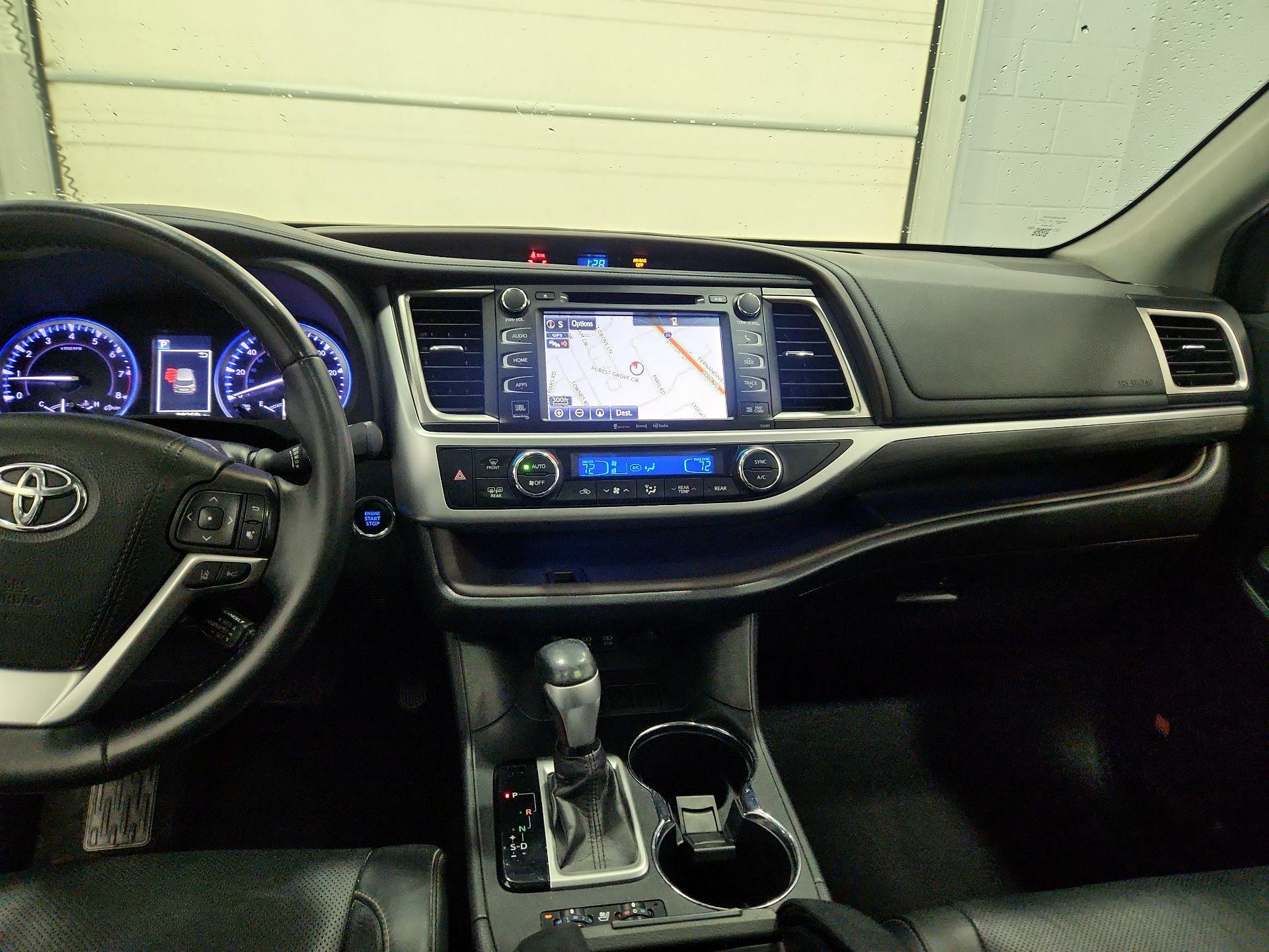 Thumbnail: 2019 Toyota Highlander - 9