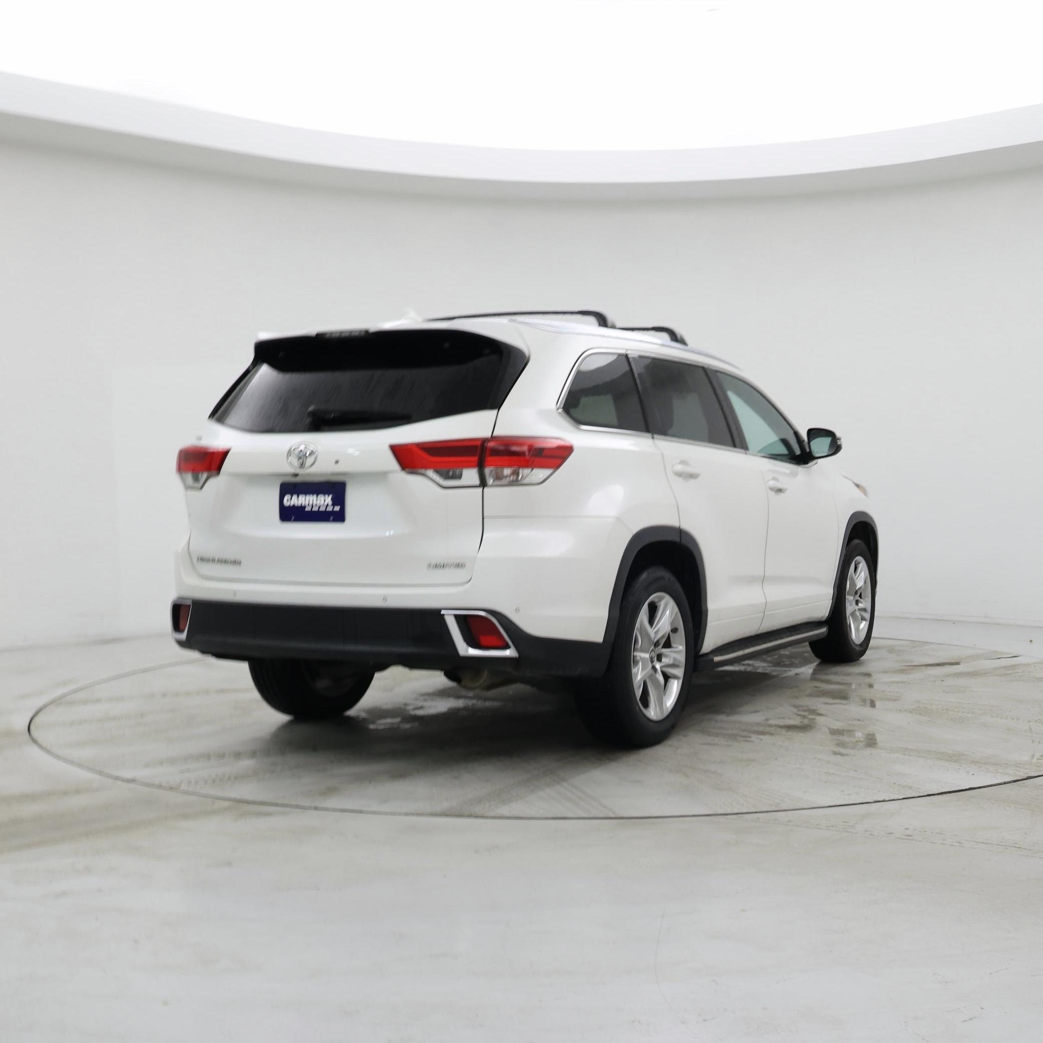 Thumbnail: 2019 Toyota Highlander - 8