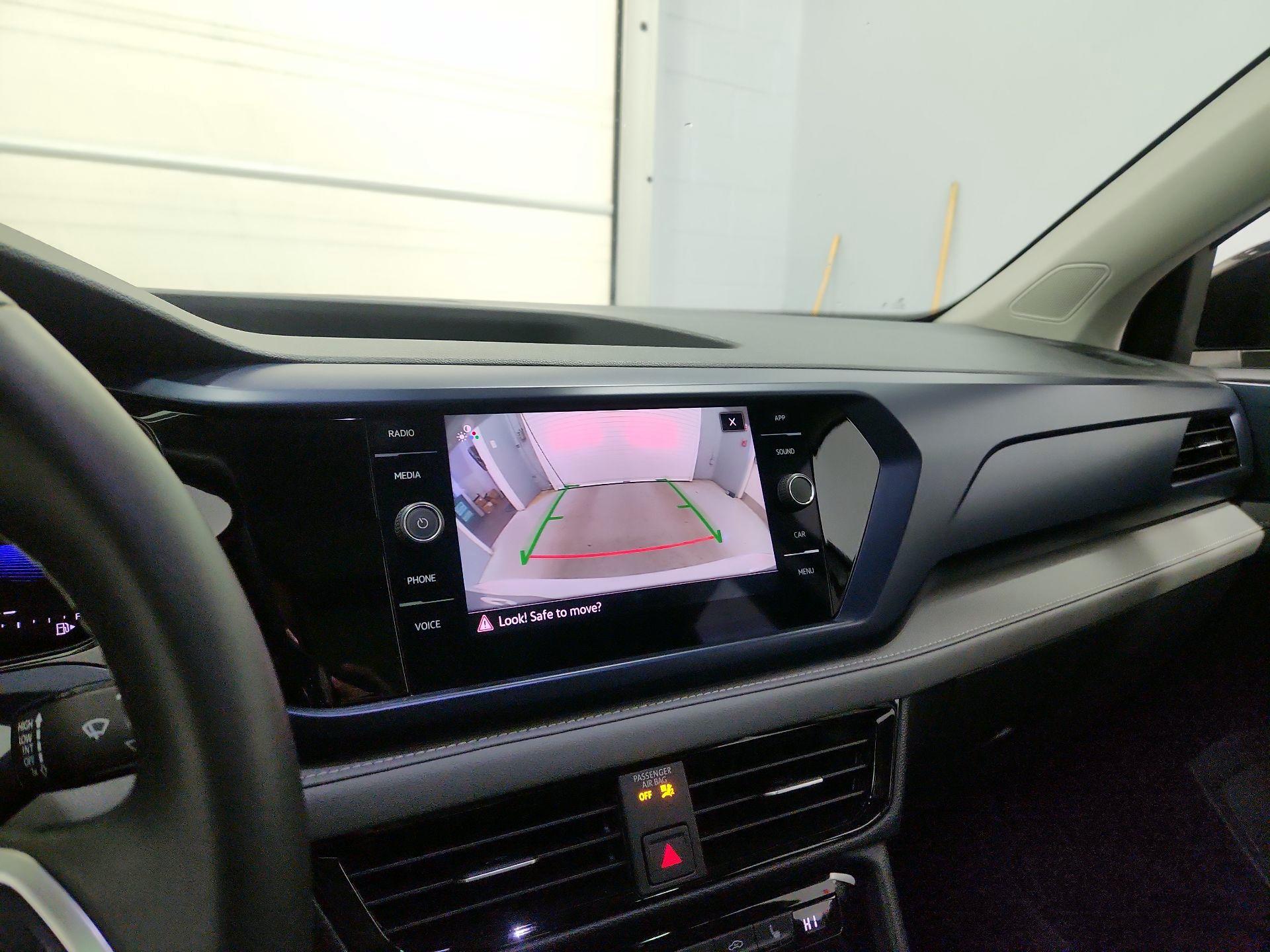 Thumbnail: 2024 Volkswagen Taos - 14