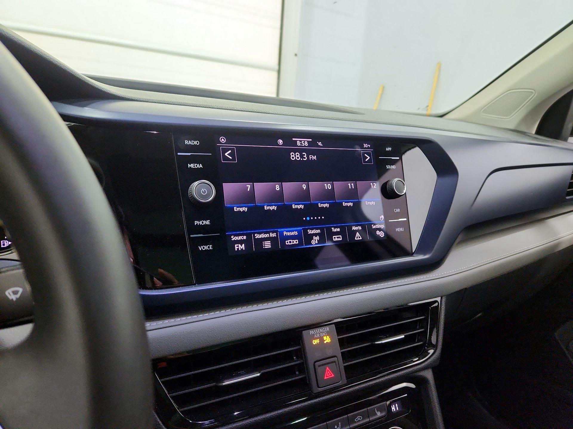 Thumbnail: 2024 Volkswagen Taos - 15