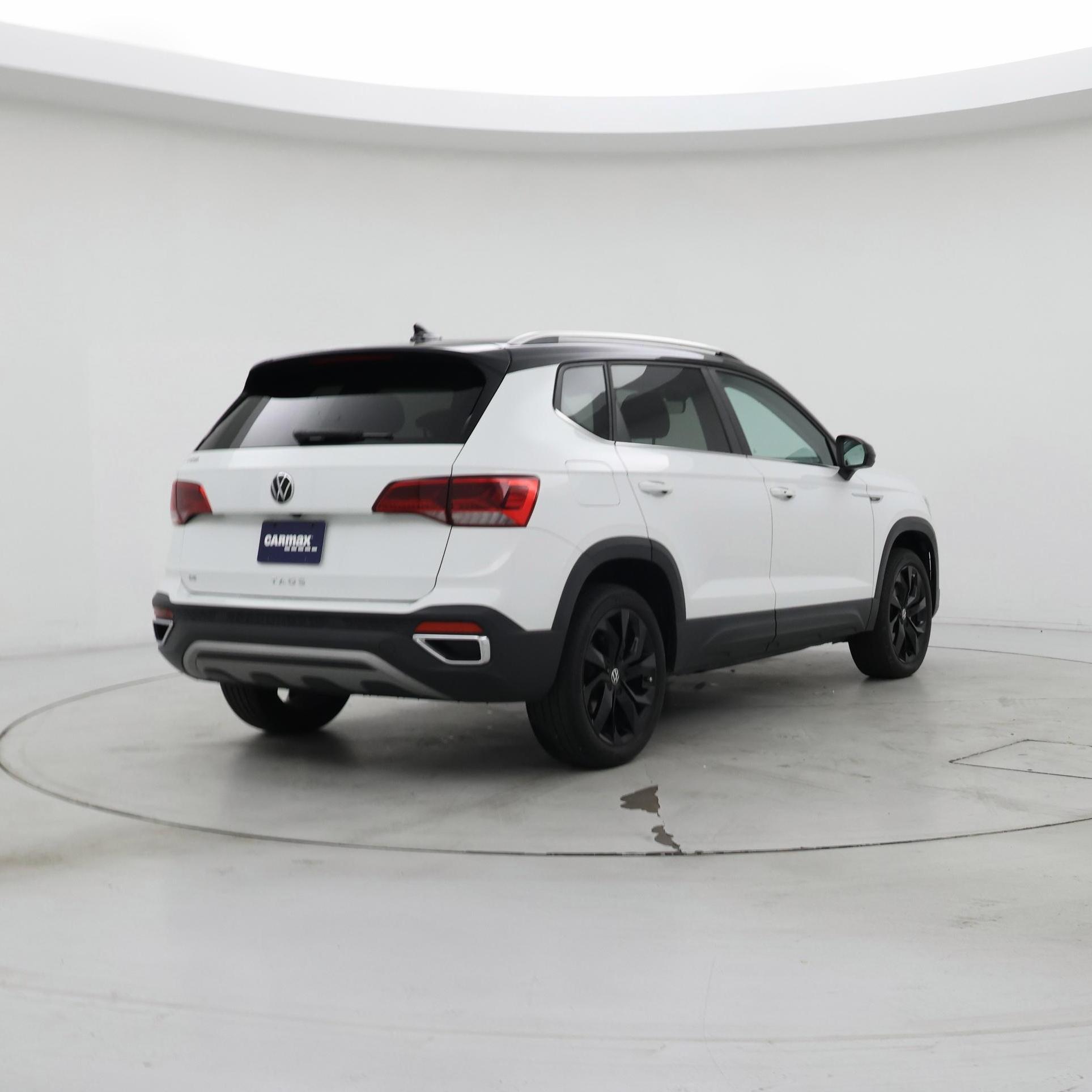 Thumbnail: 2024 Volkswagen Taos - 8