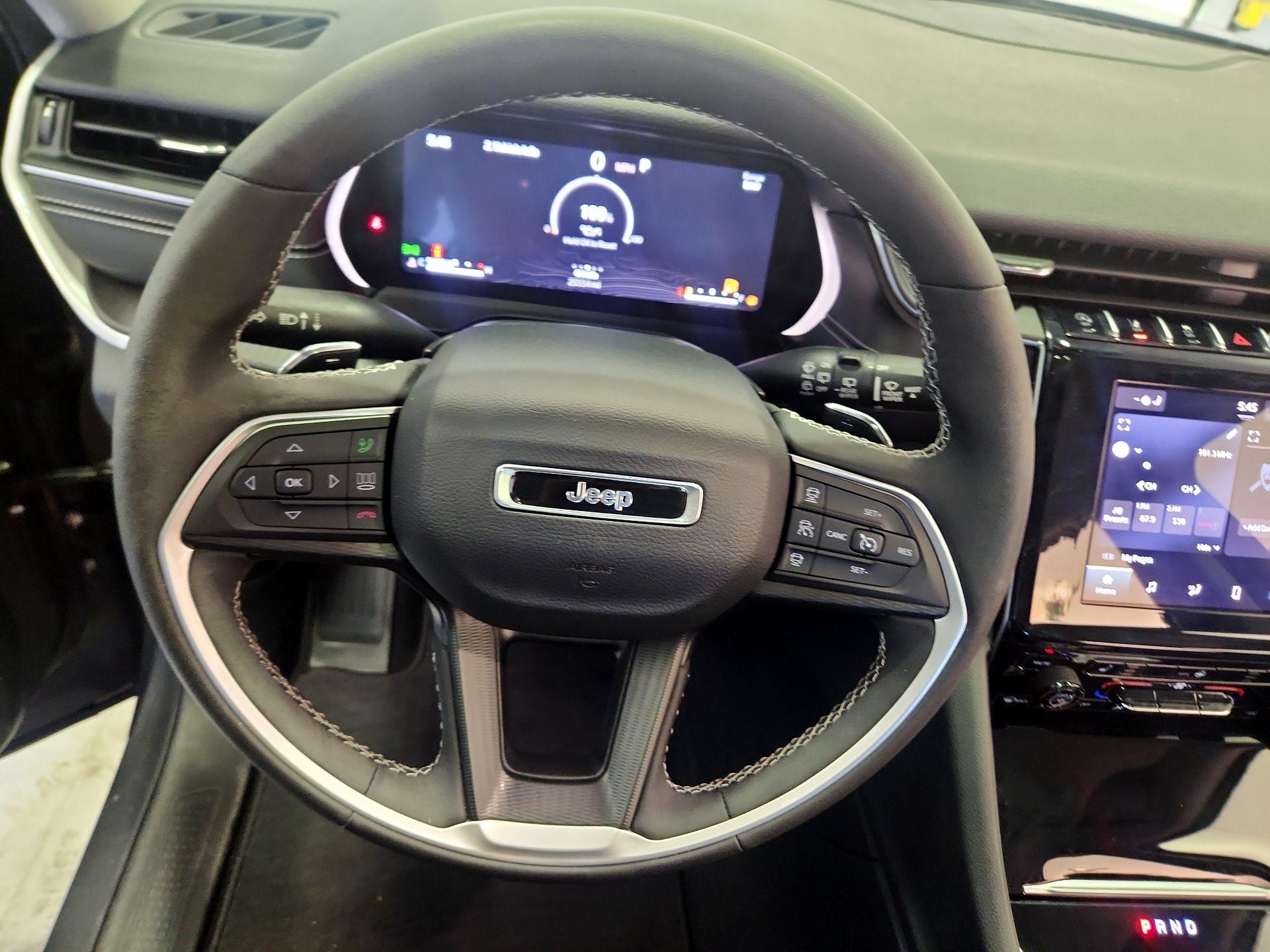 Thumbnail: 2023 Jeep Grand Cherokee L - 10