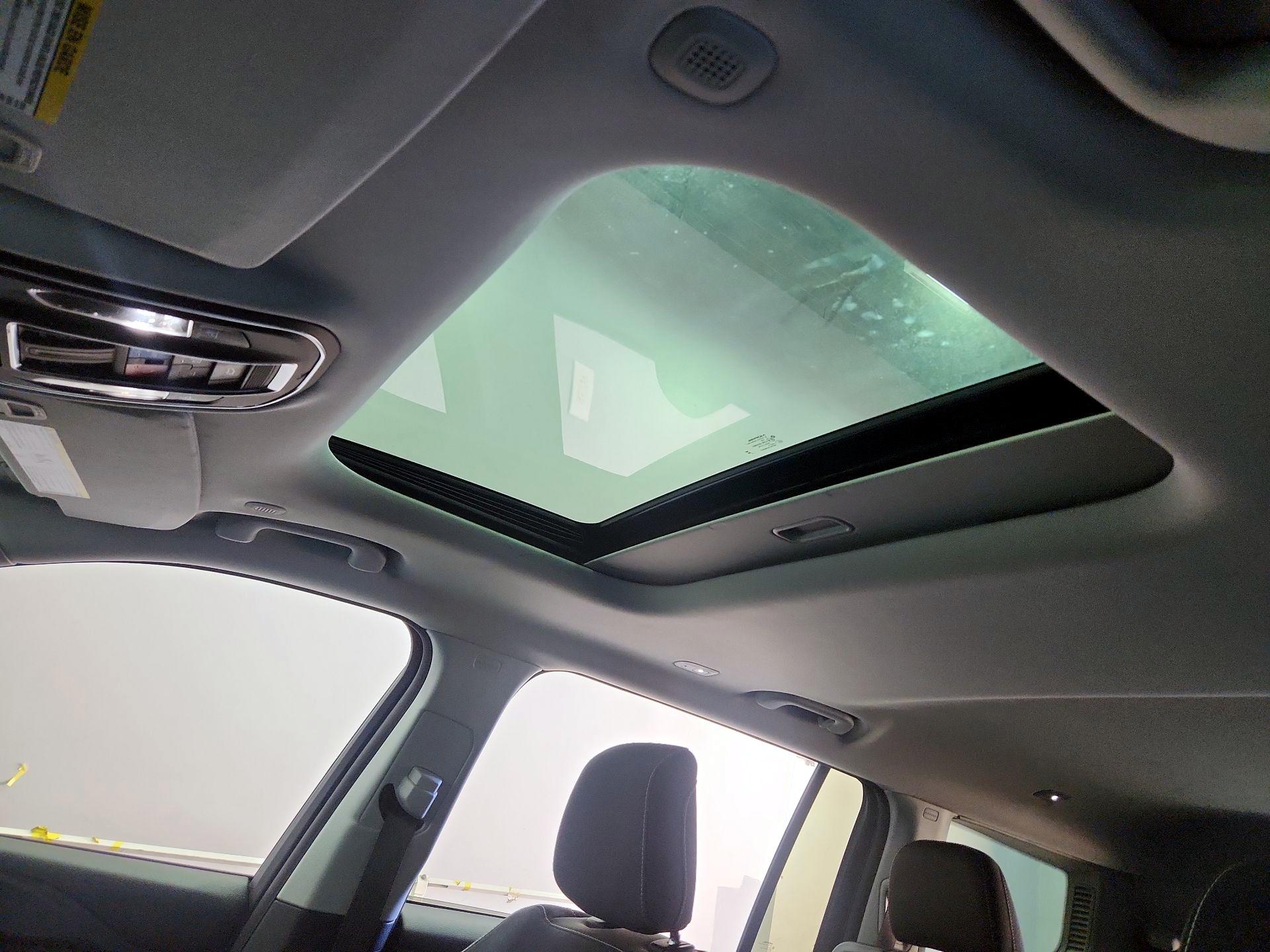 Thumbnail: 2023 Jeep Grand Cherokee L - 19