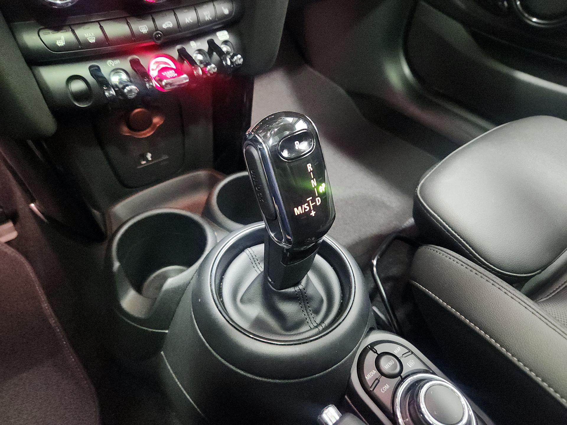 Thumbnail: 2023 MINI Cooper Hardtop - 17