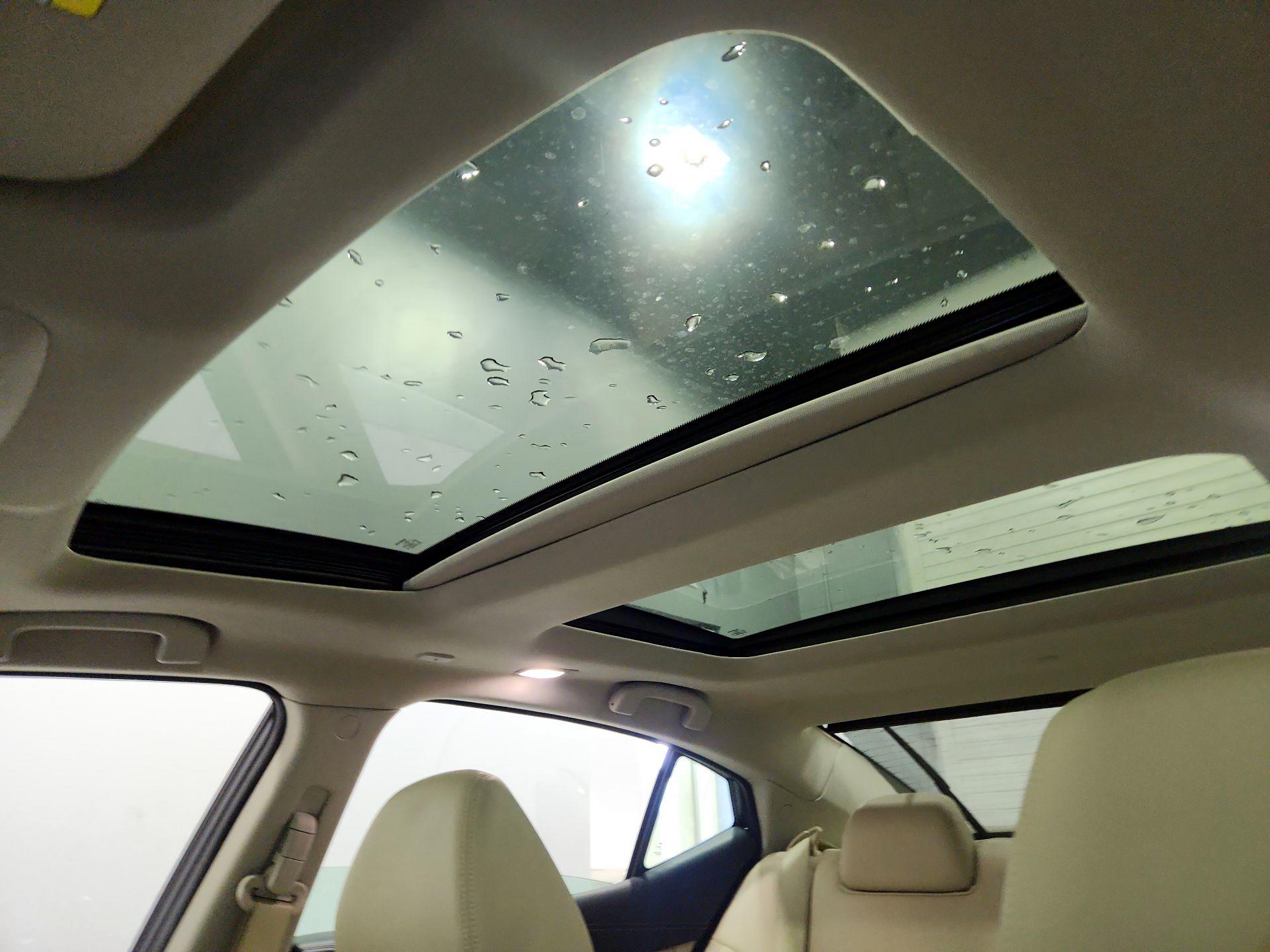 Thumbnail: 2016 Nissan Maxima - 20