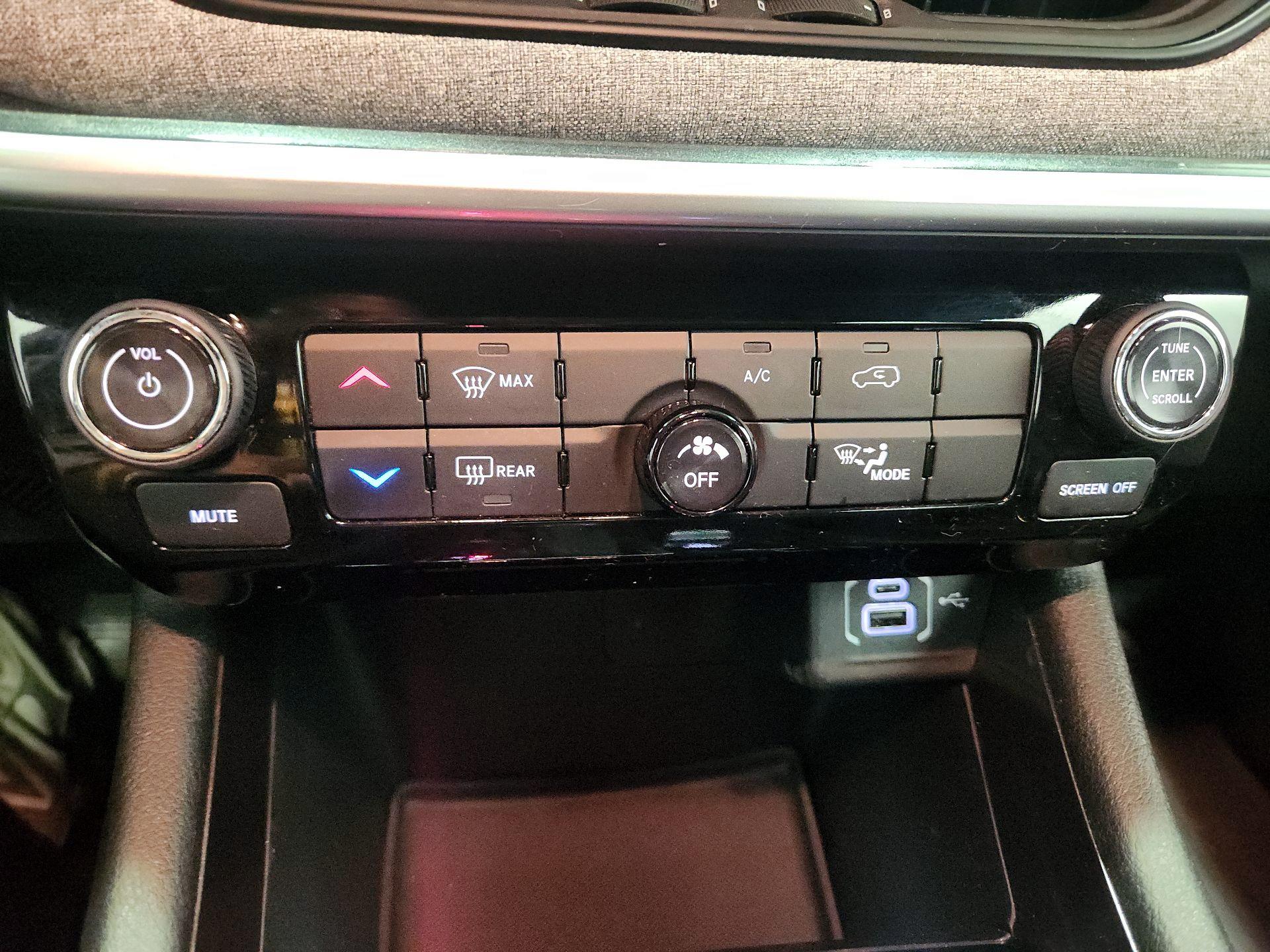 Thumbnail: 2024 Jeep Compass - 16