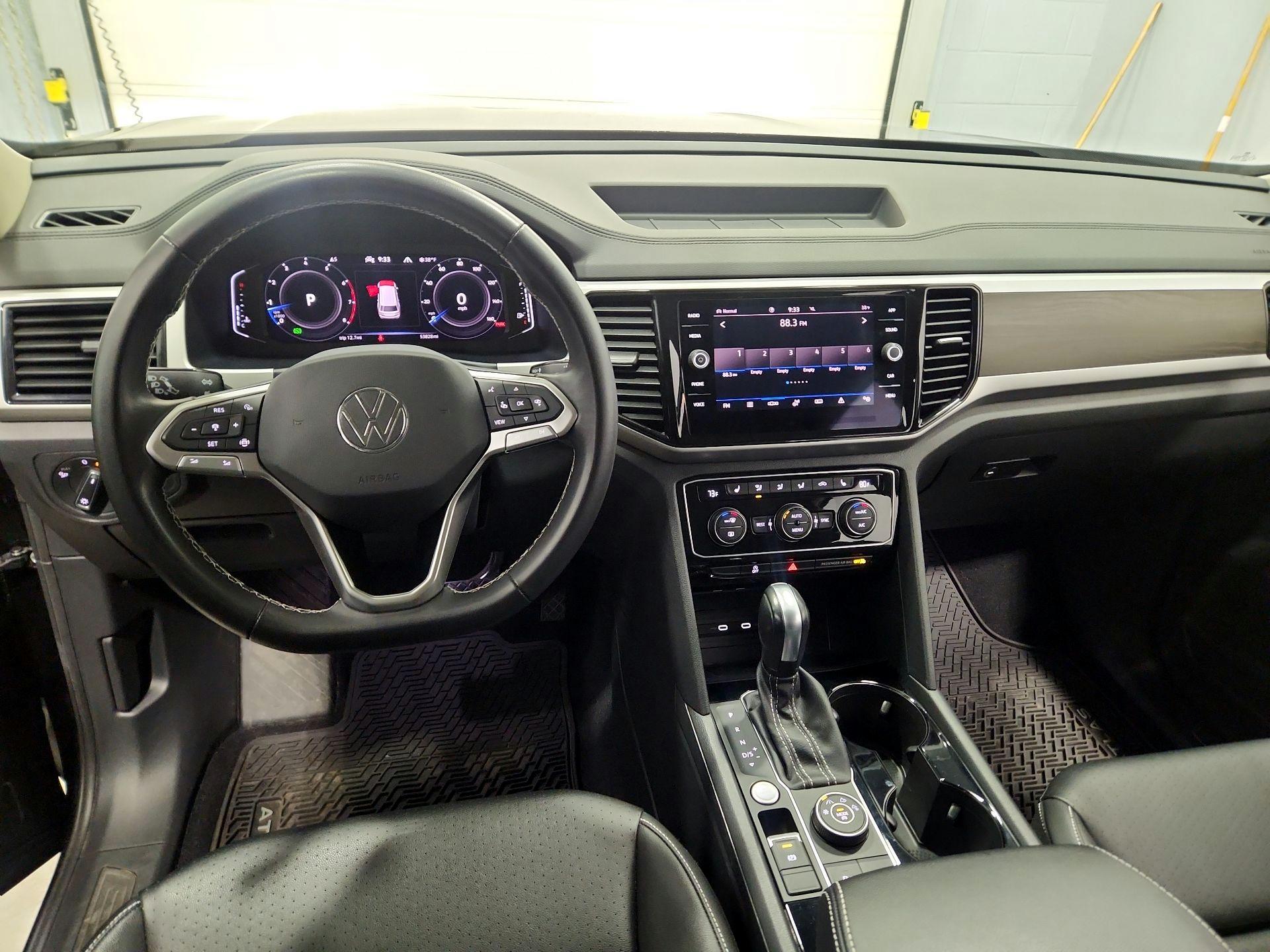 Thumbnail: 2023 Volkswagen Atlas - 9