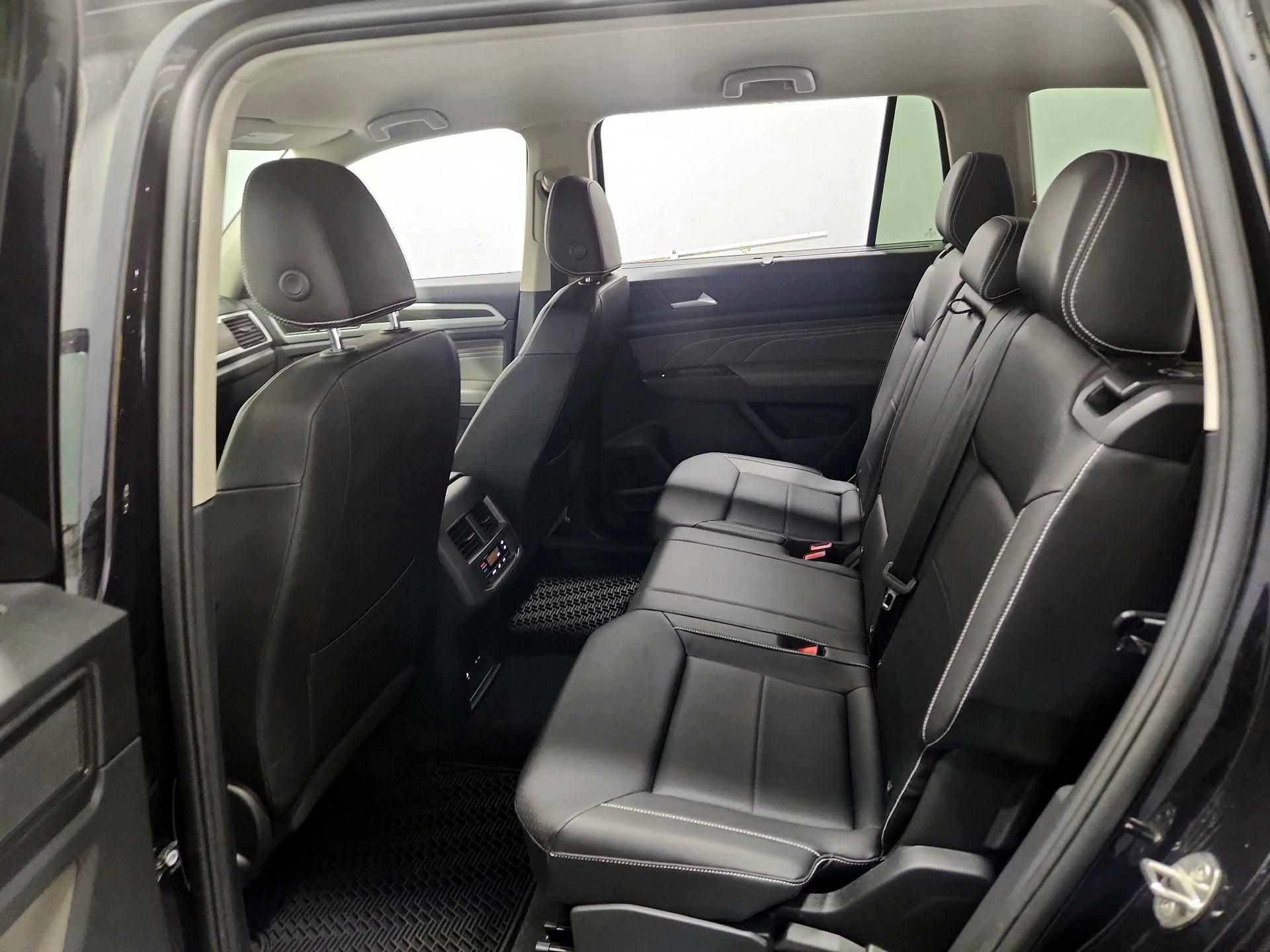 Thumbnail: 2023 Volkswagen Atlas - 19