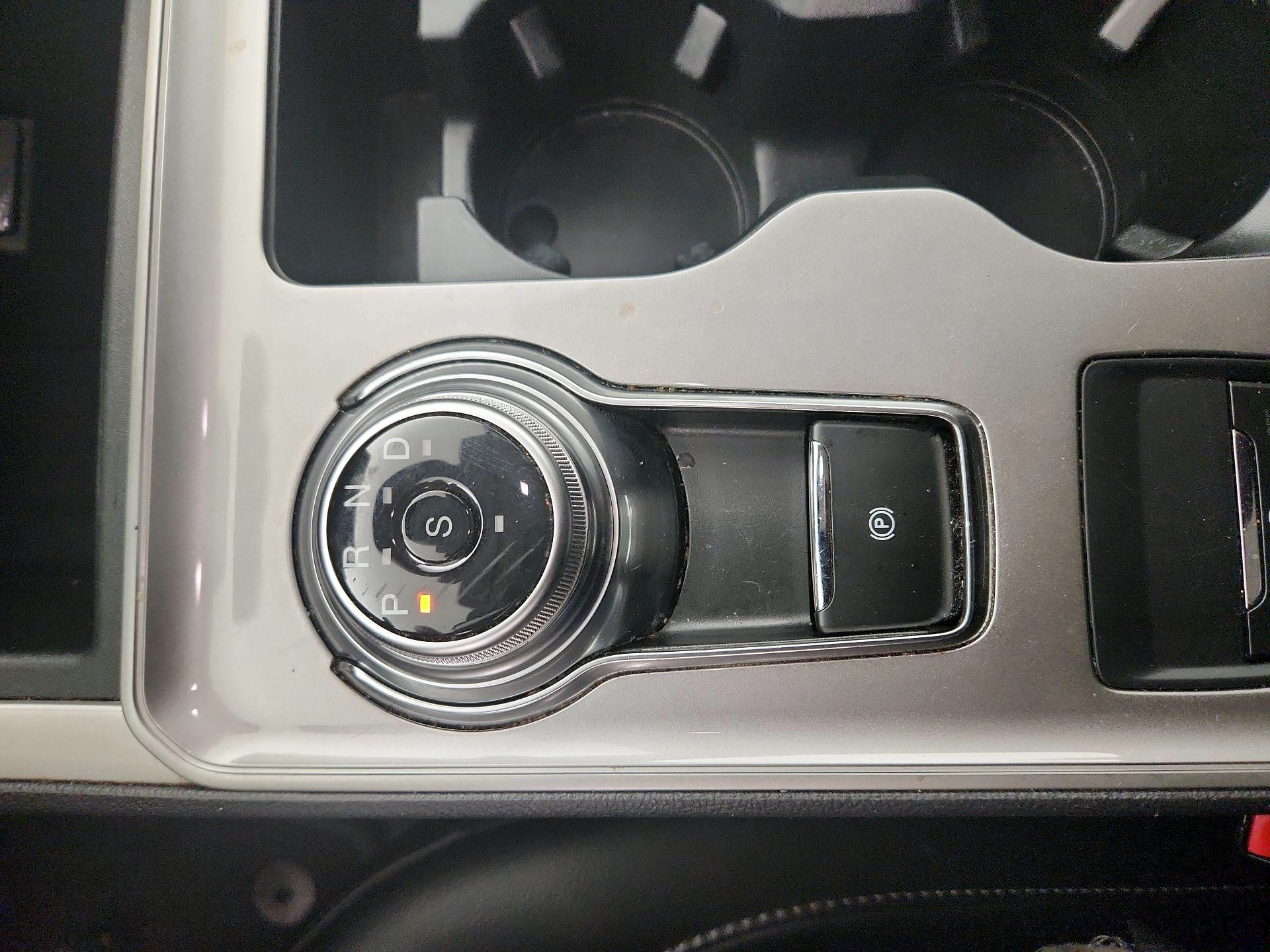 Thumbnail: 2024 Ford Edge - 17