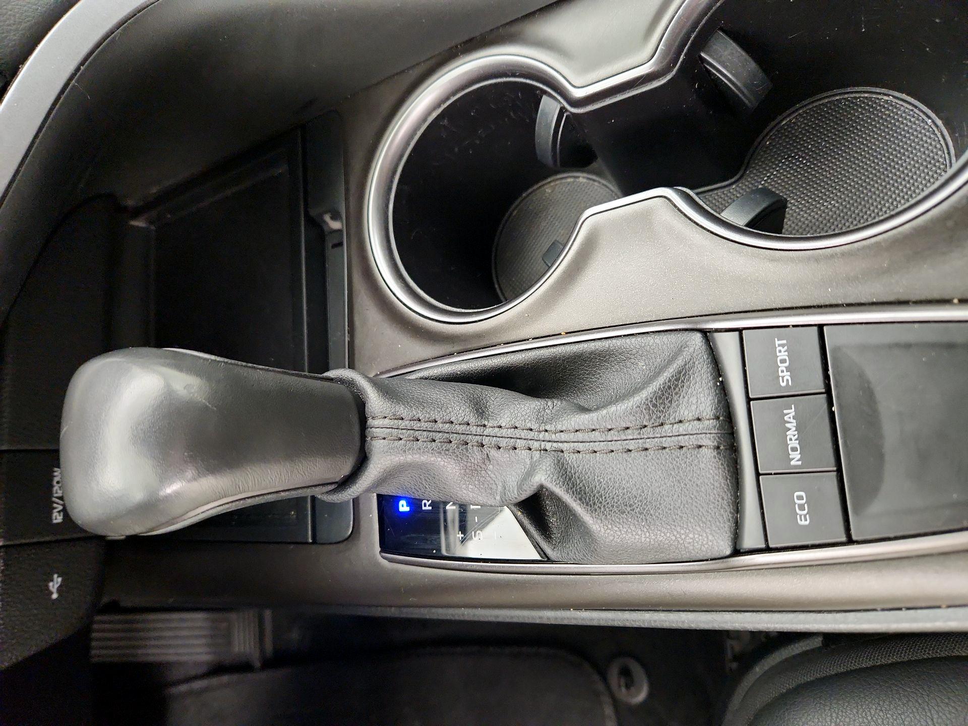 Thumbnail: 2024 Toyota Camry - 17