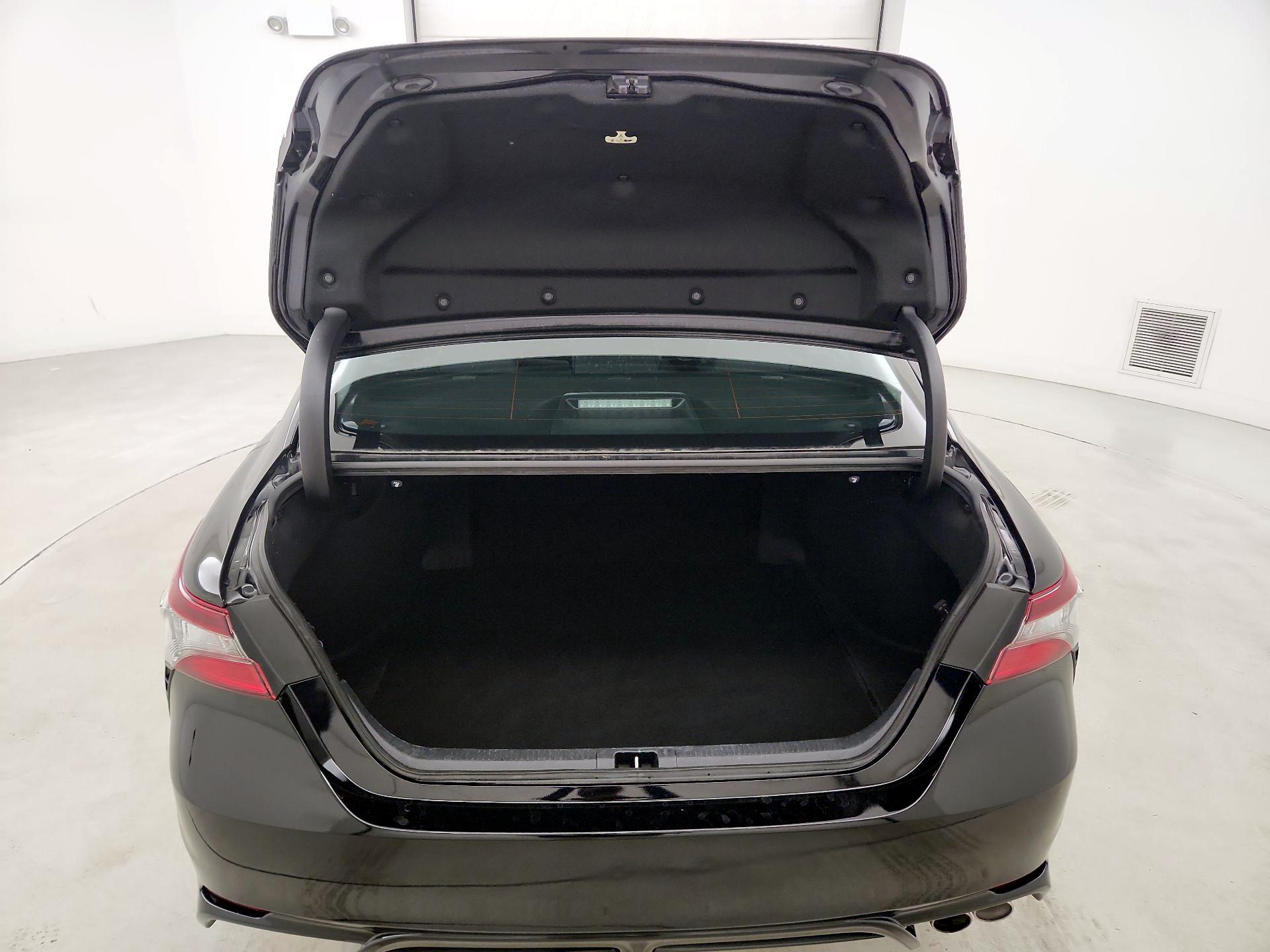 Thumbnail: 2024 Toyota Camry - 20