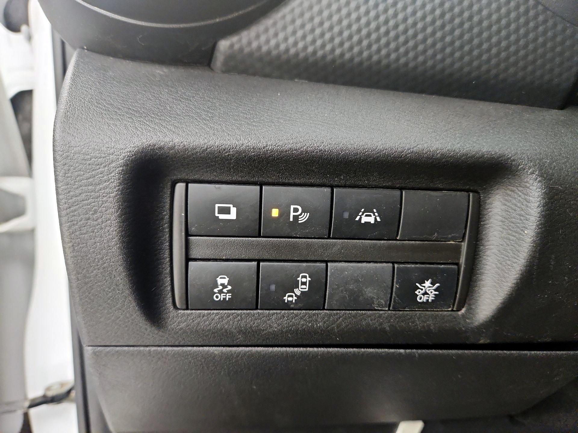 Thumbnail: 2022 Nissan Kicks - 13