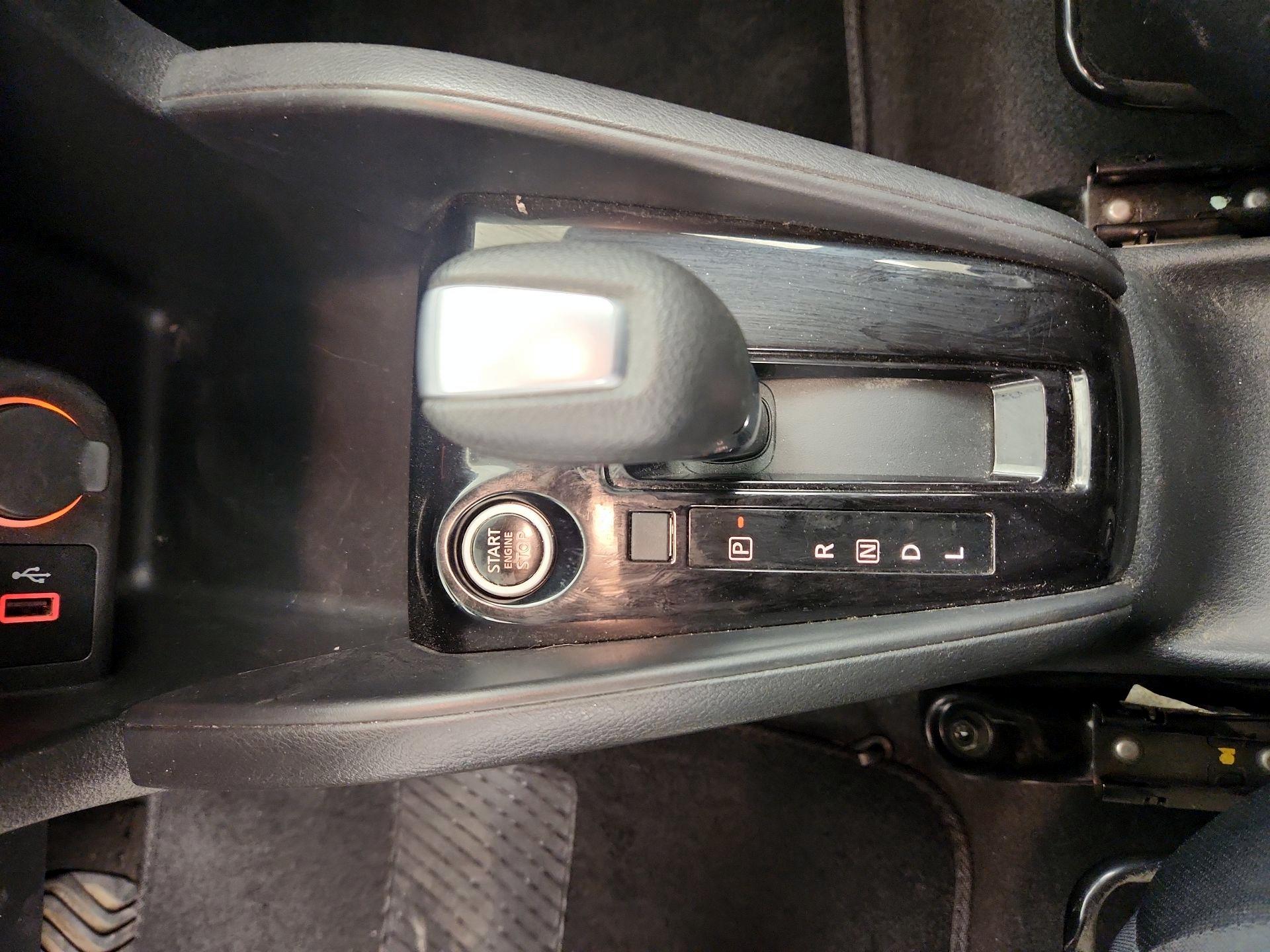 Thumbnail: 2022 Nissan Kicks - 17