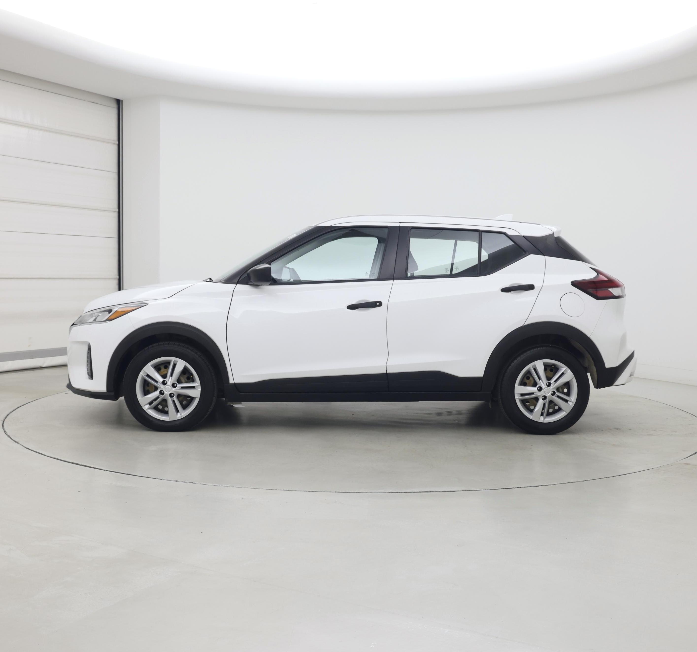 Thumbnail: 2022 Nissan Kicks - 3