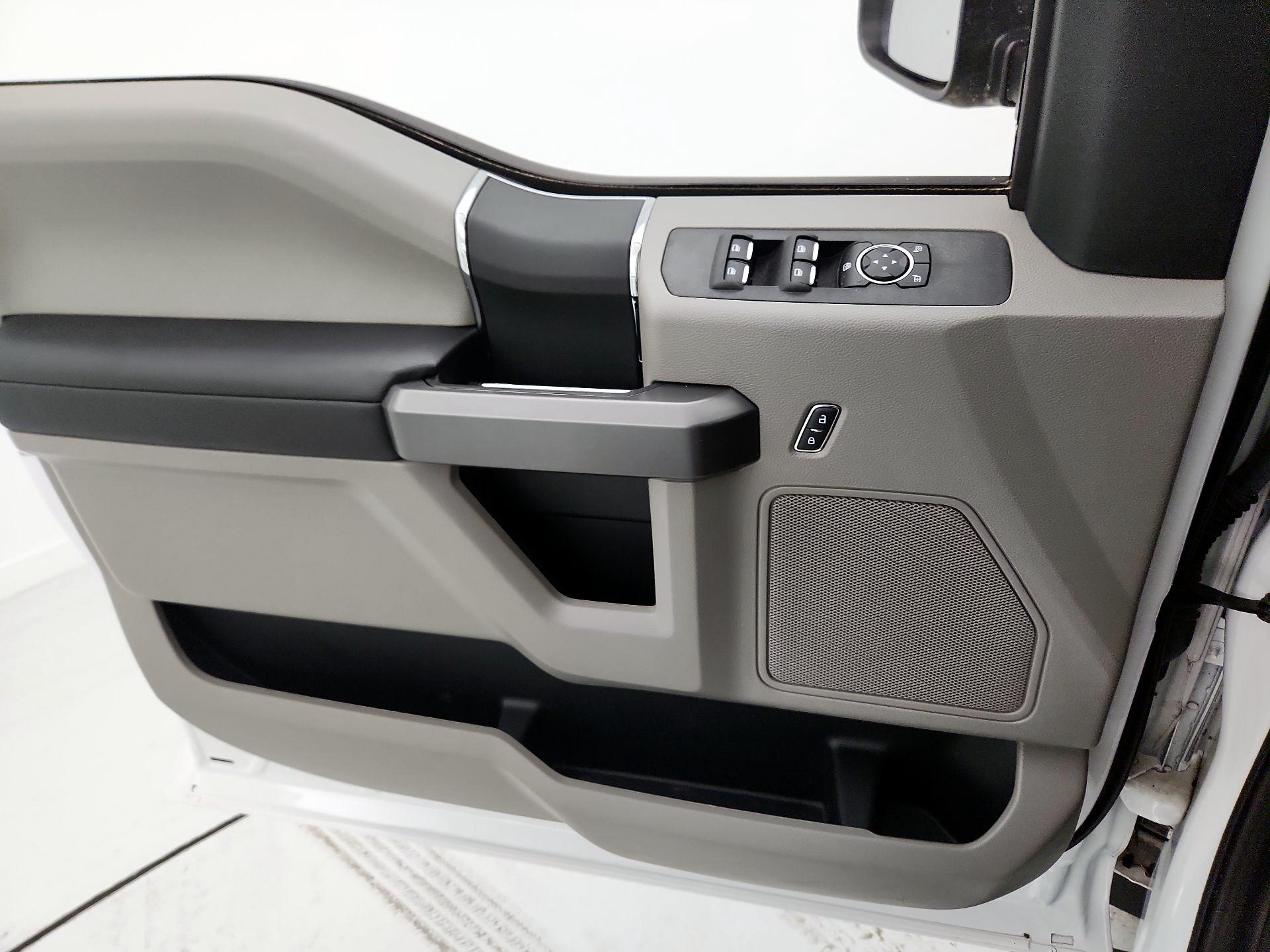 Thumbnail: 2020 Ford F-250 - 12