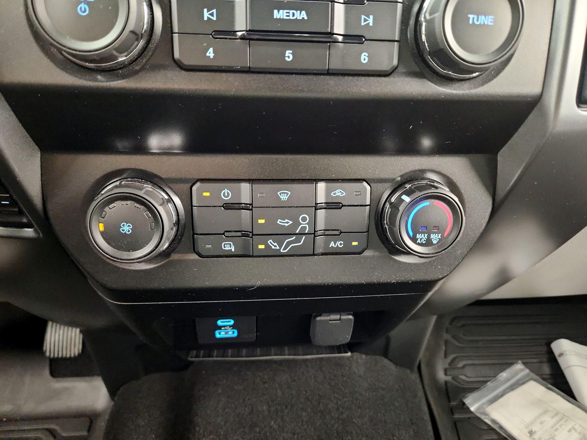 Thumbnail: 2020 Ford F-250 - 17