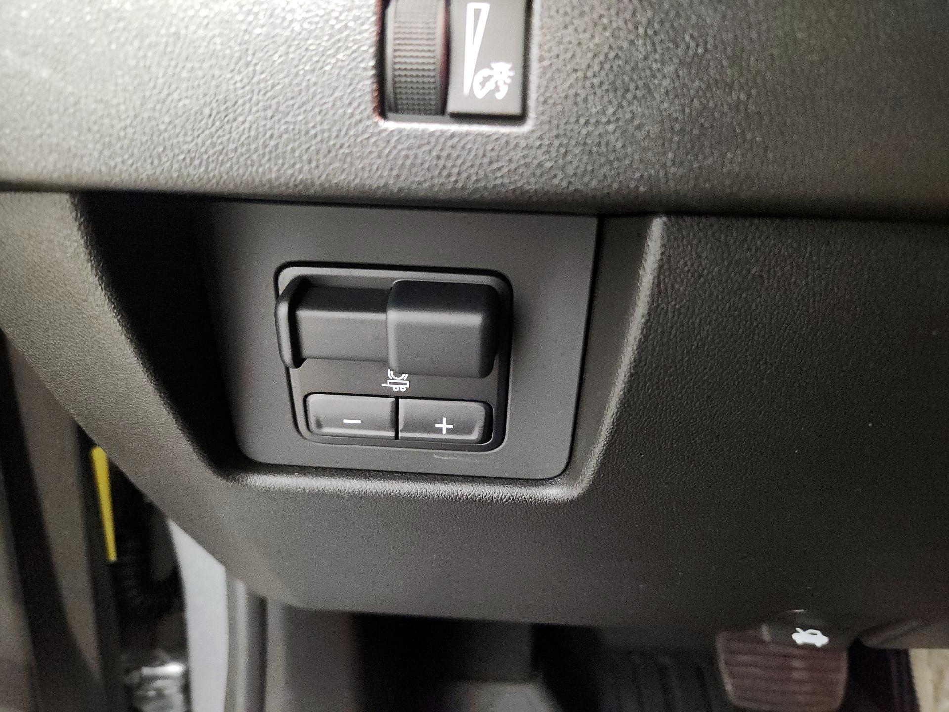 Thumbnail: 2025 Chevrolet Colorado - 13