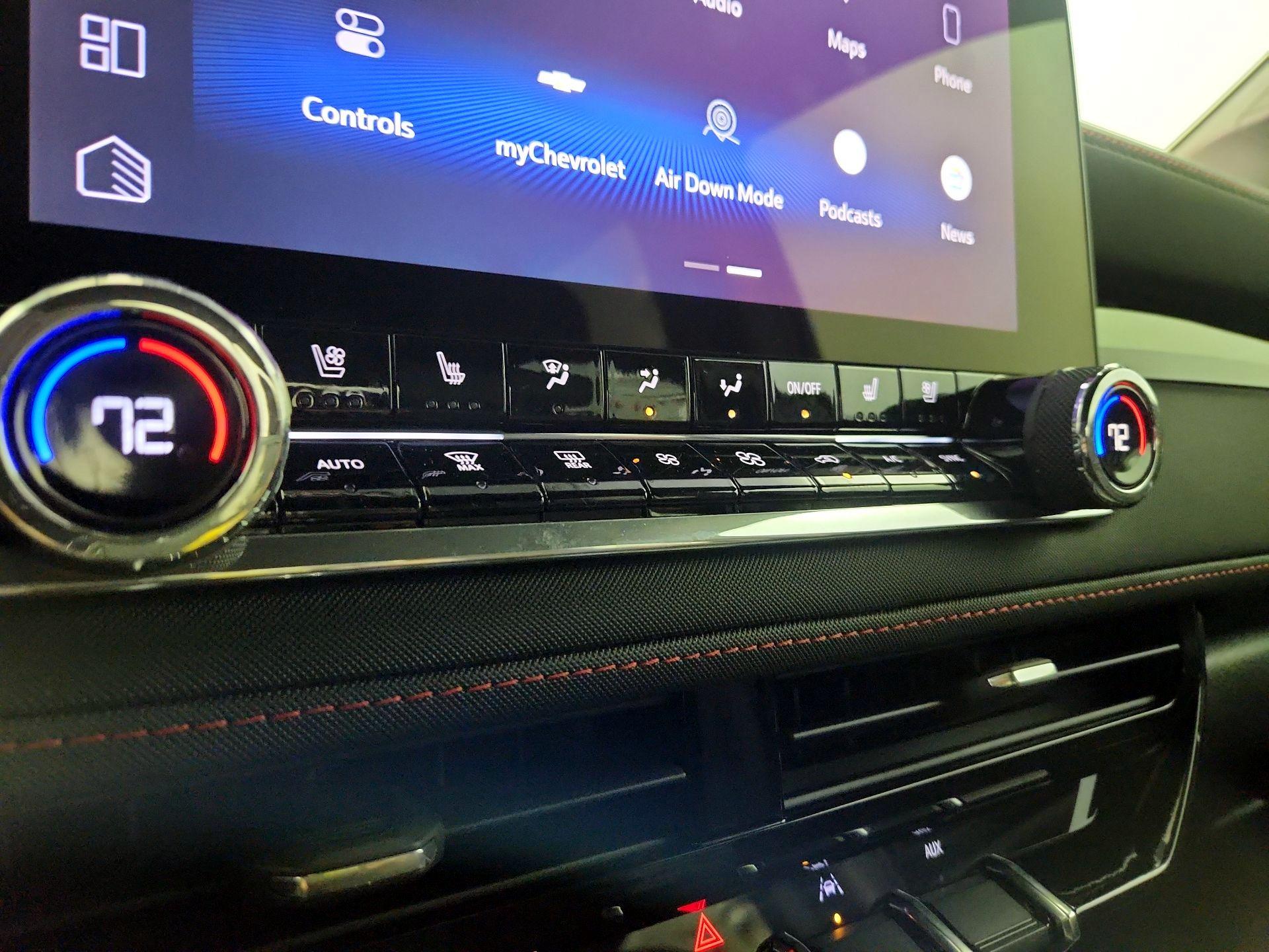 Thumbnail: 2025 Chevrolet Colorado - 16